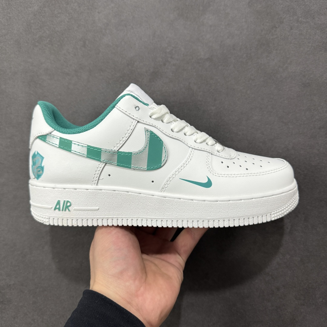【定制版】NIke Air Force 1 \'07 Low “十二生肖”空军一号 低帮 运动鞋 休闲鞋 折边针车 工艺难度大 原楦头原纸板 原装鞋盒 定制五金配件 内置全掌气垫 原厂鞋底 货号：CW2288-111 尺码：36 36.5 37.5 38 38.5 39 40 40.5 41 42 42.5 43 44 44.5 45 编码：HXSB250260-选品中心