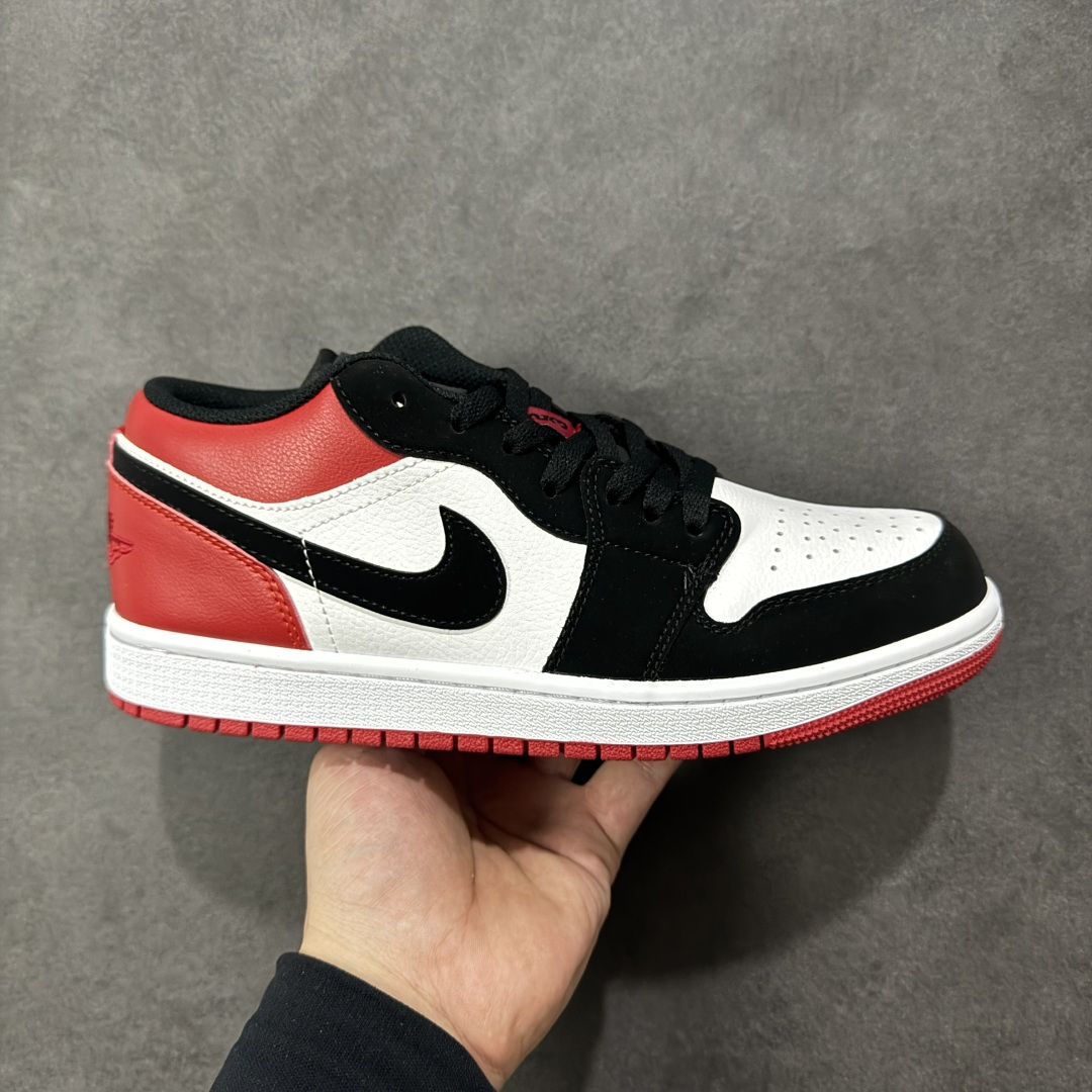 【H11版本】耐克Nike Air Jordan 1 AJ1经典复古经典低帮百搭文化篮球鞋 553558-116 公司级真标半码制#原档案原数据开发版型#采用荔枝纹头层皮革鞋面材质#原厂立体填充鞋舌海绵#中底注胶孔及缜密中底拉帮工艺#原数据开发模具大底 尺码：35.5 36 36.5 37.5 38 38.5 39 40 40.5 41 42 42.5 43 44 44.5 45 46 47.5 编码：H11B270280-选品中心