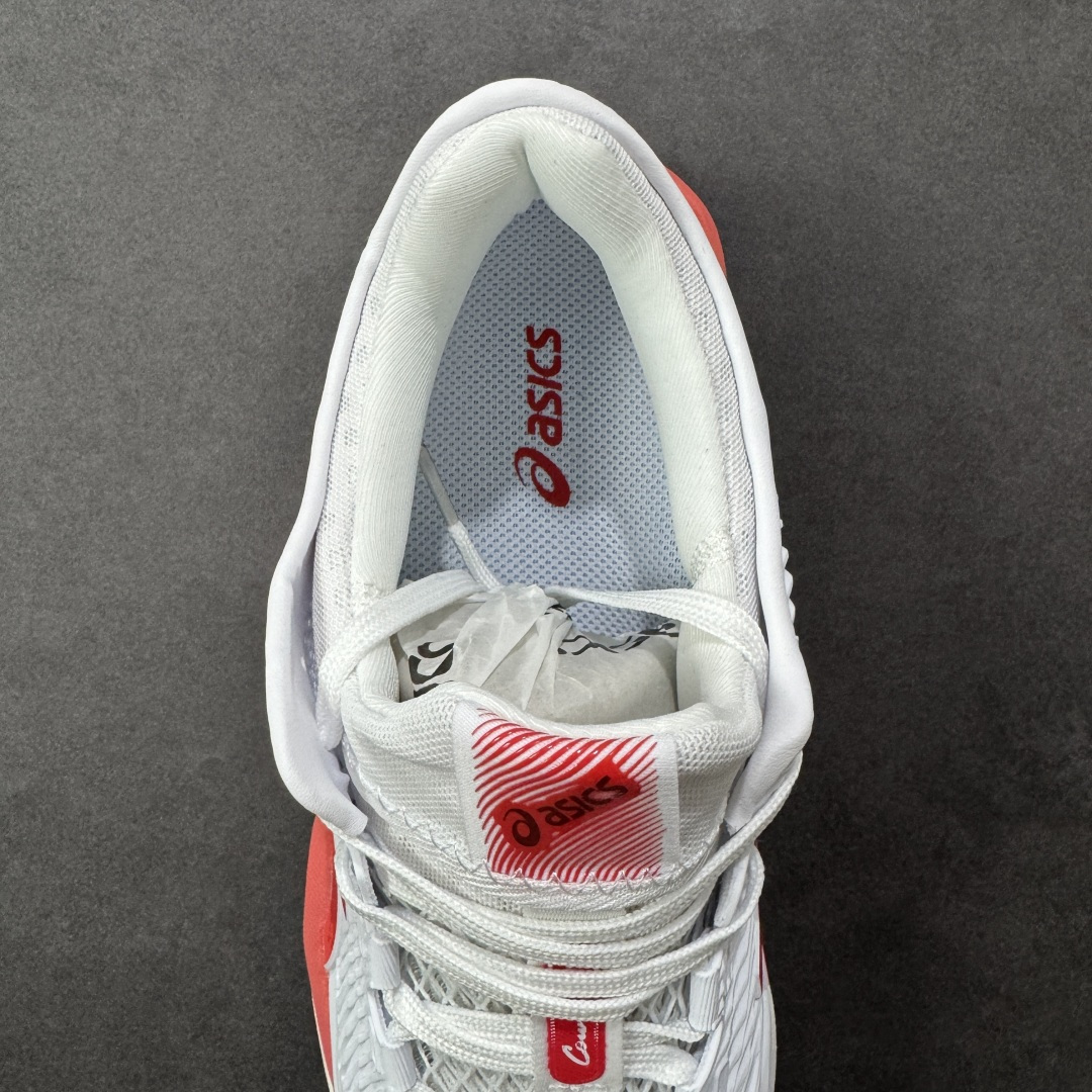 图片[7]-【公司级】Asics Court FF 3 Novak 织物合成革 防滑耐磨透气 低帮 网球鞋 COURT FF 3鞋面采用PU支撑裁片，提供了横向和纵向移动的灵活性的同时提升了足部移动时的稳定性；袜套式鞋口设计，提供很好的包裹性；分离式中足稳定片，改善扭转刚度，增加制动力和推进力；分离式后掌，增大触地面积之余，能够减少滑步耗时，降低身体负荷。 货号：1041A522-966 尺码：36-47 含半码 编码：FSB260270-选品中心