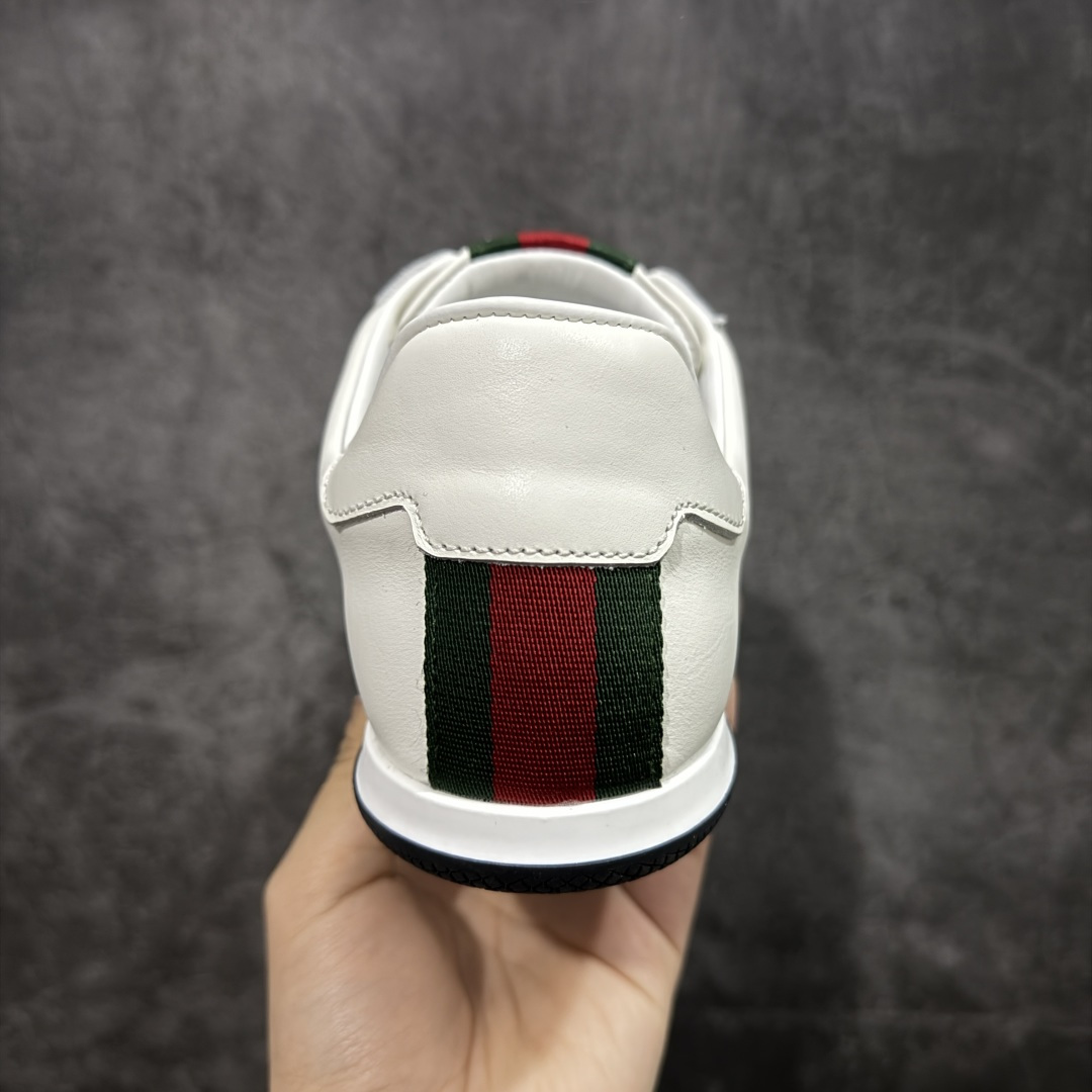 图片[4]-【莞产礼盒版】Gucci ss25 new arrival 情侣款gucci Shift系列全新上市 轻盈设计焕新诠释运动风尚。利落廓形更添自在本色， 行动间彰显精致质感。织带细节宛如一道延绵不绝的饰 带贯穿于整个设计，侧边缝线细节增添点睛之笔~ 水洗效果牛皮鞋面双色Tpu大底 尺码：36-45-选品中心