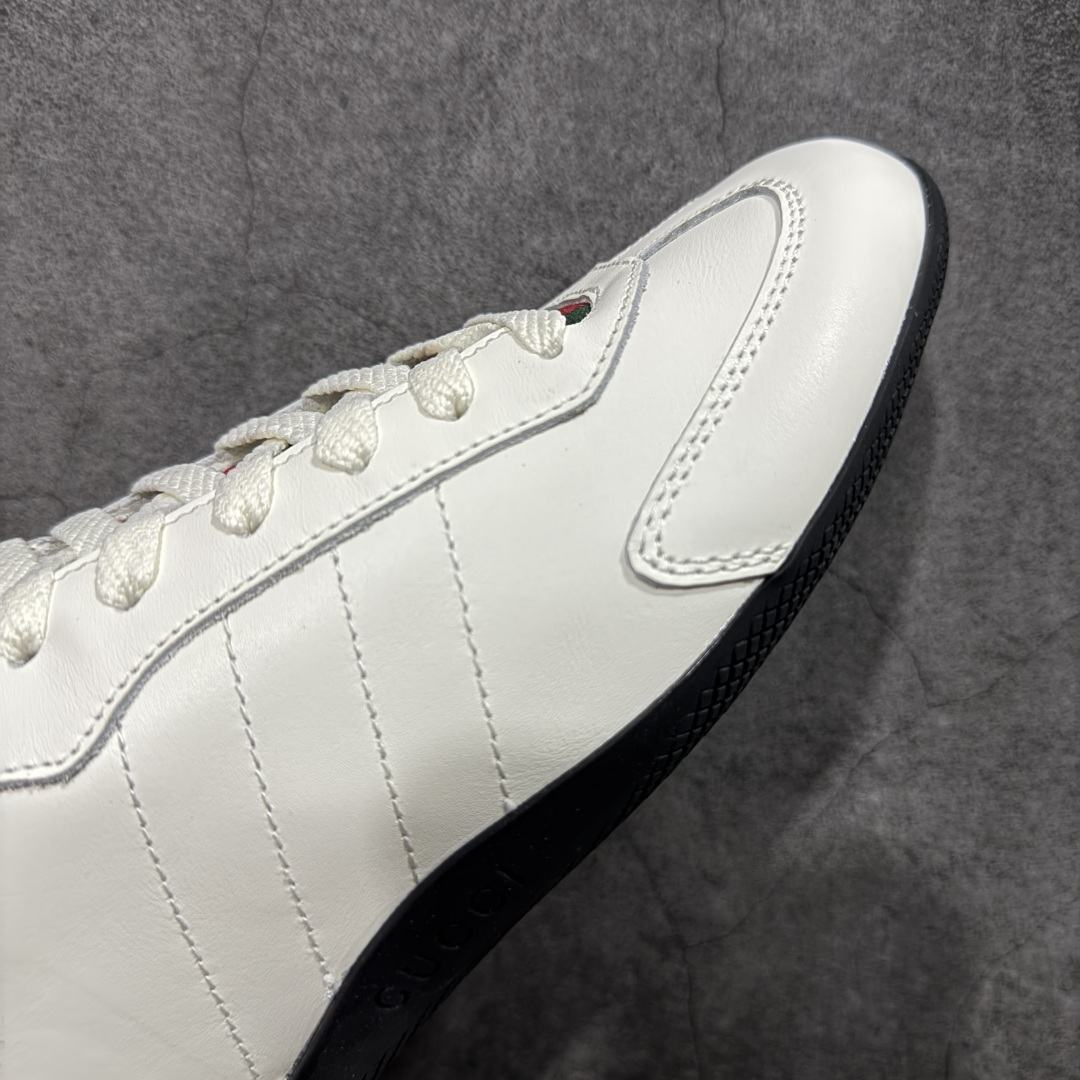 图片[6]-【莞产礼盒版】Gucci ss25 new arrival 情侣款gucci Shift系列全新上市 轻盈设计焕新诠释运动风尚。利落廓形更添自在本色， 行动间彰显精致质感。织带细节宛如一道延绵不绝的饰 带贯穿于整个设计，侧边缝线细节增添点睛之笔~ 水洗效果牛皮鞋面双色Tpu大底 尺码：36-45-选品中心
