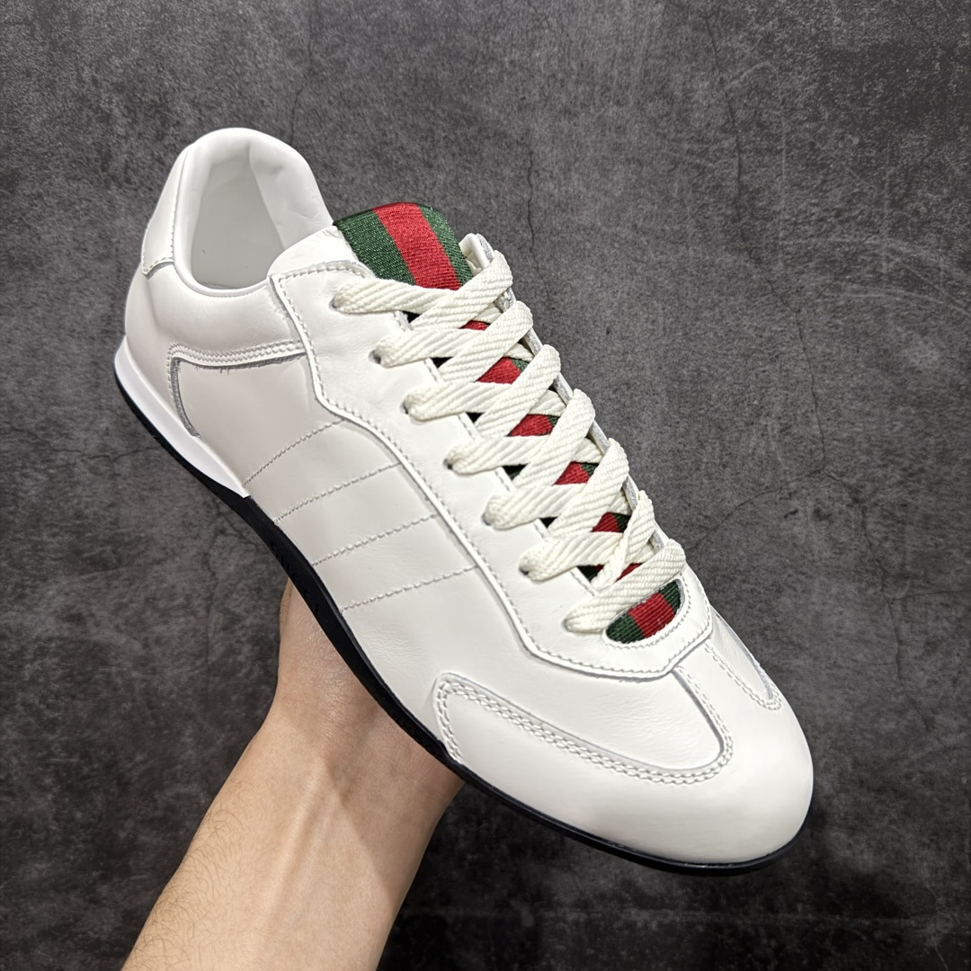 图片[3]-【莞产礼盒版】Gucci ss25 new arrival 情侣款gucci Shift系列全新上市 轻盈设计焕新诠释运动风尚。利落廓形更添自在本色， 行动间彰显精致质感。织带细节宛如一道延绵不绝的饰 带贯穿于整个设计，侧边缝线细节增添点睛之笔~ 水洗效果牛皮鞋面双色Tpu大底 尺码：36-45-选品中心