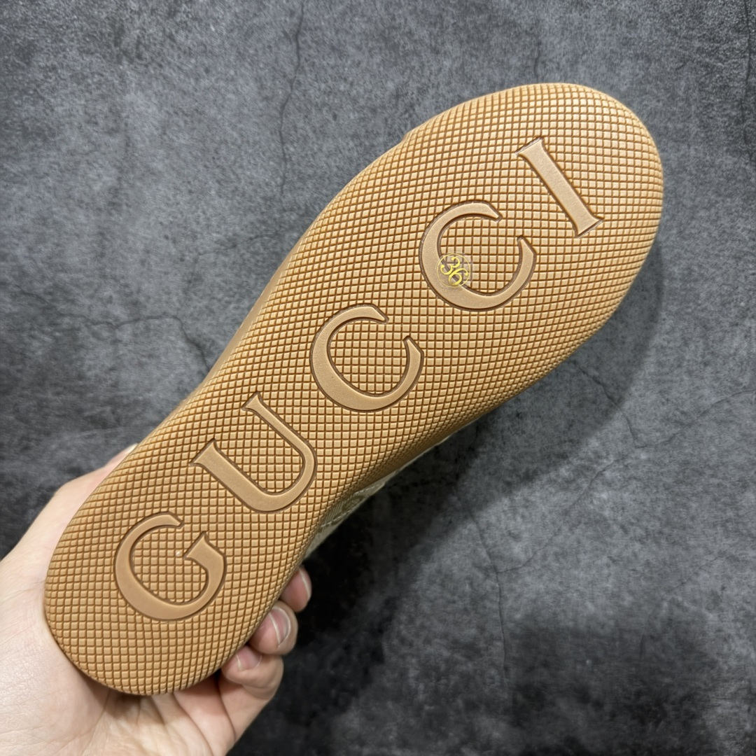图片[9]-【莞产礼盒版】Gucci ss25 new arrival 情侣款gucci Shift系列全新上市 轻盈设计焕新诠释运动风尚。利落廓形更添自在本色， 行动间彰显精致质感。织带细节宛如一道延绵不绝的饰 带贯穿于整个设计，侧边缝线细节增添点睛之笔~ 水洗效果牛皮鞋面双色Tpu大底 尺码：36-45-选品中心