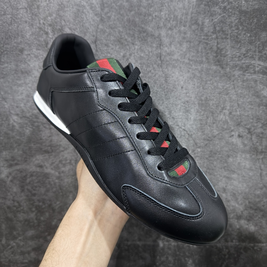 图片[3]-【莞产礼盒版】Gucci ss25 new arrival 情侣款gucci Shift系列全新上市 轻盈设计焕新诠释运动风尚。利落廓形更添自在本色， 行动间彰显精致质感。织带细节宛如一道延绵不绝的饰 带贯穿于整个设计，侧边缝线细节增添点睛之笔~ 水洗效果牛皮鞋面双色Tpu大底 尺码：36-45-选品中心