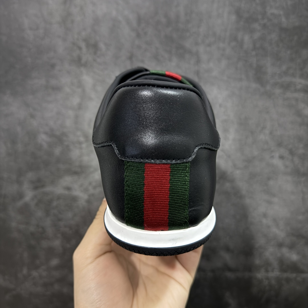 图片[4]-【莞产礼盒版】Gucci ss25 new arrival 情侣款gucci Shift系列全新上市 轻盈设计焕新诠释运动风尚。利落廓形更添自在本色， 行动间彰显精致质感。织带细节宛如一道延绵不绝的饰 带贯穿于整个设计，侧边缝线细节增添点睛之笔~ 水洗效果牛皮鞋面双色Tpu大底 尺码：36-45-选品中心