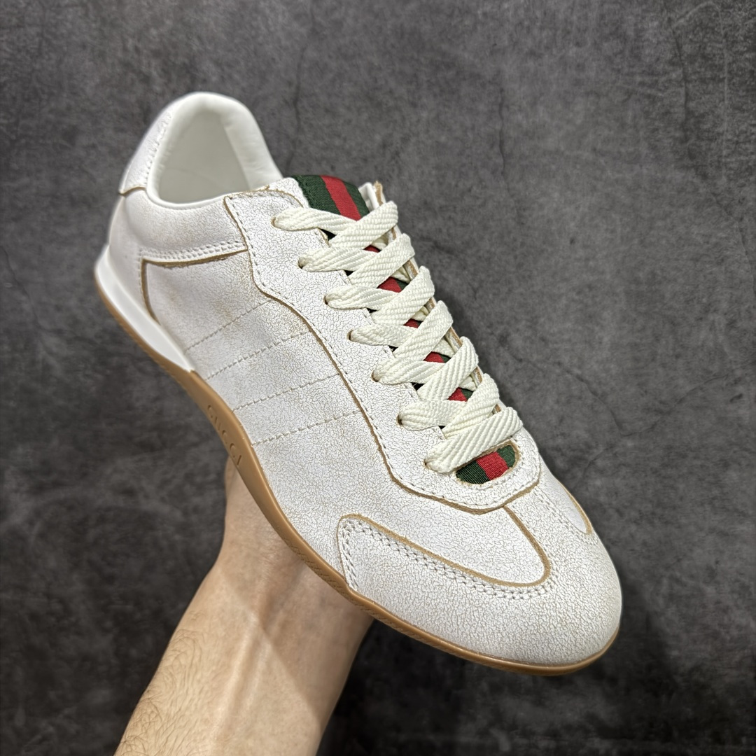 图片[3]-【莞产礼盒版】Gucci ss25 new arrival 情侣款gucci Shift系列全新上市 轻盈设计焕新诠释运动风尚。利落廓形更添自在本色， 行动间彰显精致质感。织带细节宛如一道延绵不绝的饰 带贯穿于整个设计，侧边缝线细节增添点睛之笔~ 水洗效果牛皮鞋面双色Tpu大底 尺码：36-45-选品中心