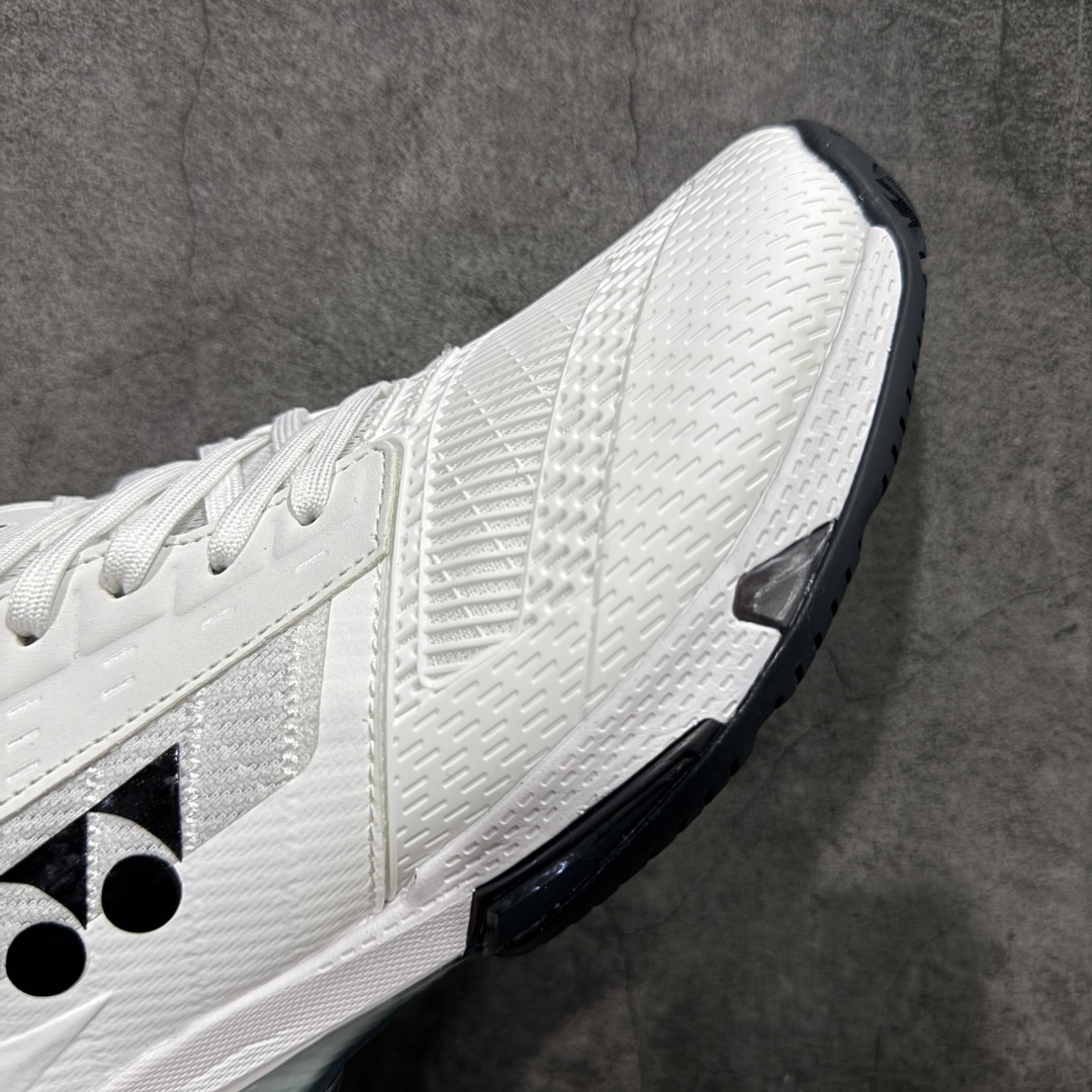 图片[6]-【纯原版】YONEX尤尼克斯 舒适 防滑耐磨 低帮 网球鞋 男女同款 平台充正版 细节材料一比一 真正好品质 可支持实战穿搭 尤尼克斯 （YONEX）成立时间1946年，总部地点是日本东京，是世界著名的羽毛球品牌。为了尽量满足不同使用需求，尤尼克斯研发了大量的型号的羽毛球用品。作为世界知名的羽拍专业制造商，尤尼克斯完全体现日本工艺的精益求精，羽拍牢牢占据世界第一的地位，同时网球拍也得到许多知名球星的喜爱 尺码：36 37.5 38 39.5 40 40.5 41 42 43 44 44.5 45-选品中心