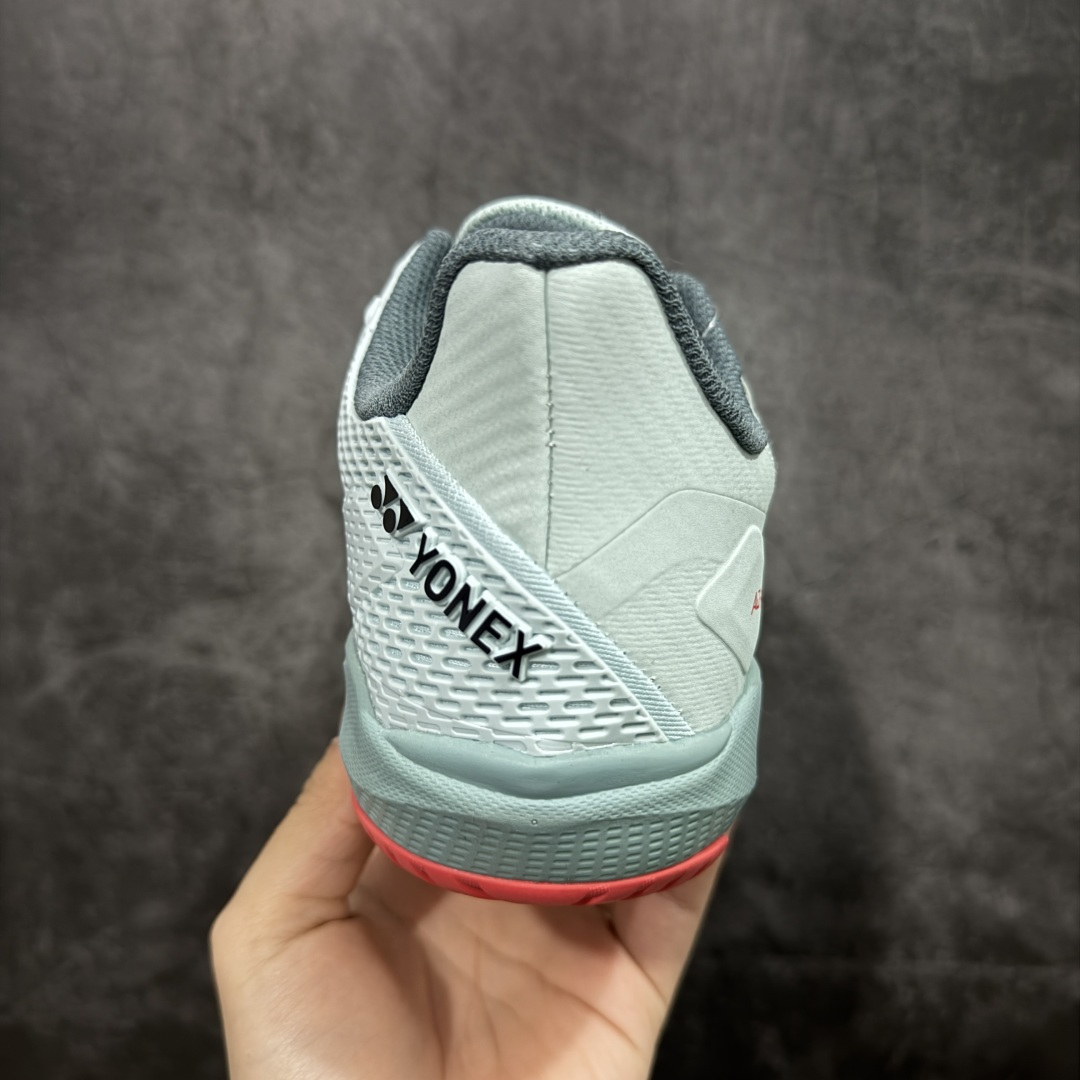 图片[4]-【纯原版】YONEX尤尼克斯 舒适 防滑耐磨 低帮 网球鞋 男女同款 平台充正版 细节材料一比一 真正好品质 可支持实战穿搭 尤尼克斯 （YONEX）成立时间1946年，总部地点是日本东京，是世界著名的羽毛球品牌。为了尽量满足不同使用需求，尤尼克斯研发了大量的型号的羽毛球用品。作为世界知名的羽拍专业制造商，尤尼克斯完全体现日本工艺的精益求精，羽拍牢牢占据世界第一的地位，同时网球拍也得到许多知名球星的喜爱 尺码：36 37.5 38 39.5 40 40.5 41 42 43 44 44.5 45-选品中心
