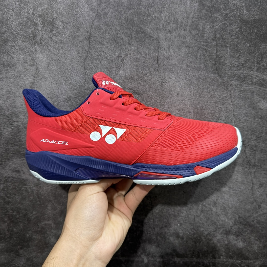 【纯原版】YONEX尤尼克斯 舒适 防滑耐磨 低帮 网球鞋 男女同款 平台充正版 细节材料一比一 真正好品质 可支持实战穿搭 尤尼克斯 （YONEX）成立时间1946年，总部地点是日本东京，是世界著名的羽毛球品牌。为了尽量满足不同使用需求，尤尼克斯研发了大量的型号的羽毛球用品。作为世界知名的羽拍专业制造商，尤尼克斯完全体现日本工艺的精益求精，羽拍牢牢占据世界第一的地位，同时网球拍也得到许多知名球星的喜爱 尺码：36 37.5 38 39.5 40 40.5 41 42 43 44 44.5 45-选品中心