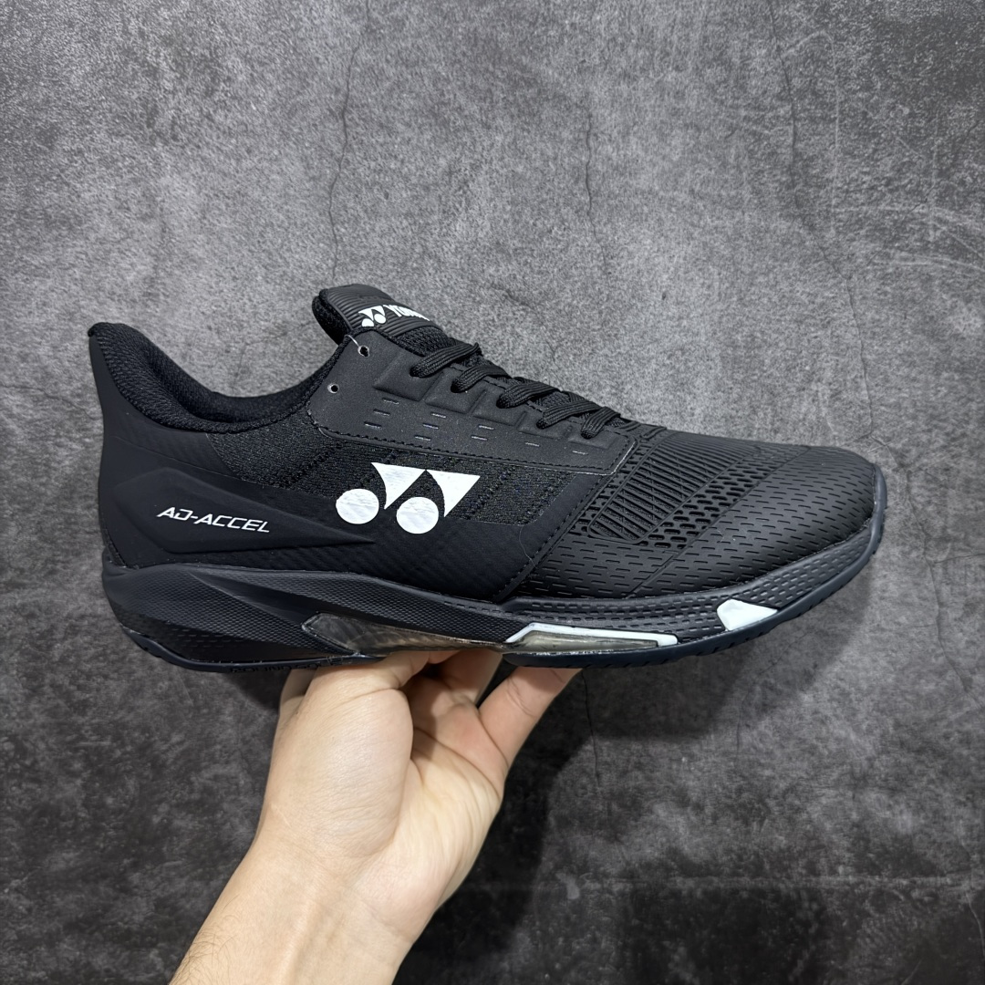 【纯原版】YONEX尤尼克斯 舒适 防滑耐磨 低帮 网球鞋 男女同款 平台充正版 细节材料一比一 真正好品质 可支持实战穿搭 尤尼克斯 （YONEX）成立时间1946年，总部地点是日本东京，是世界著名的羽毛球品牌。为了尽量满足不同使用需求，尤尼克斯研发了大量的型号的羽毛球用品。作为世界知名的羽拍专业制造商，尤尼克斯完全体现日本工艺的精益求精，羽拍牢牢占据世界第一的地位，同时网球拍也得到许多知名球星的喜爱 尺码：36 37.5 38 39.5 40 40.5 41 42 43 44 44.5 45-选品中心