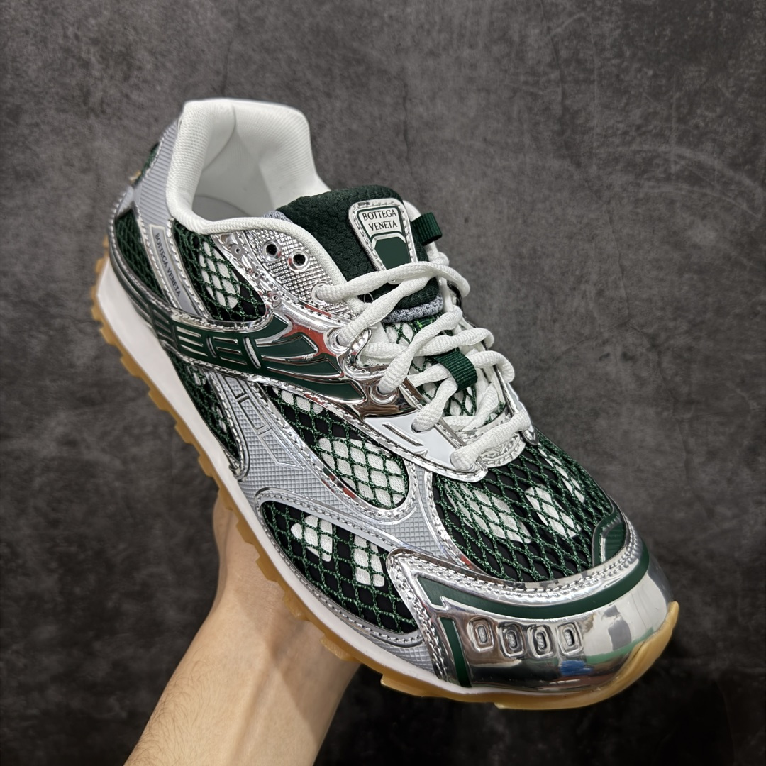 图片[3]-【纯原S版】BOTTEGA VENETA Orbit Runner BV葆蝶家时尚休闲王一博同款老爹鞋运动鞋 原版开发 一比一打造 相似度百分之99以上 市场一梯队级别品质 区别市场任何标文顶级品质版本 采用轻质科技网布面料 搭配几何图案设计橡胶外底 王炸系列 高版本 认准套包工艺 实际增高很多哦 还是一样显腿细非常nice 耐玩耐造 对标对版 套包鞋工艺 认准高版本 大底选用拼色TPU大底 配置原版包装 尺码：36 37 38 39 40 41 42 43 44 45 46 47-选品中心