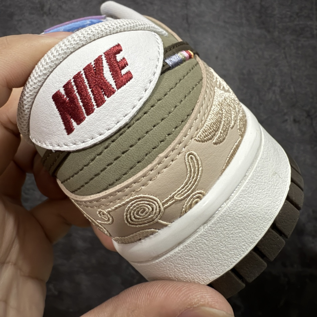 图片[2]-【XC礼盒版】Nike Dunk Pegasus Pack CNY \”马年限定\” 舒适贴合 低帮 板鞋 男女同款 米褐色 米棕配色+敦煌飞马暗纹刺绣，红勾+马蹄金属扣戳中细节控，鞋垫还藏《天马赋》篆字，国潮味儿直接拉满！ 货号： IQ1118-220 尺码：35-46-选品中心