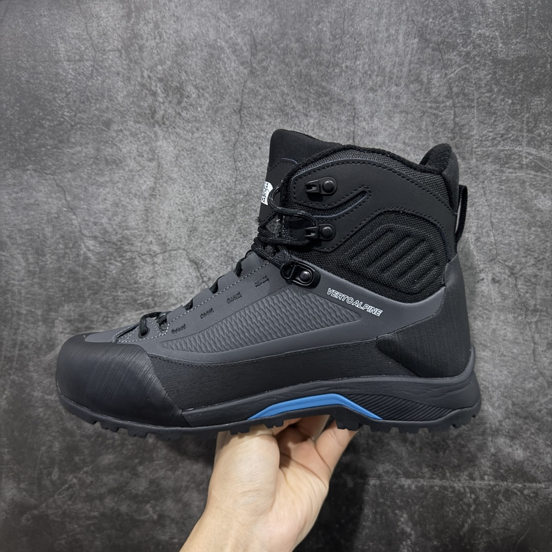 图片[2]-【莞产版本】TNF北面THE NORTH FACE Verto Alpine GORE-TEX® Boots 中帮 舒适 防滑耐磨 低帮 生活休闲鞋 男款 鞋底采用Vibram黄金大底 专门为鞋底设计的橡胶以出色的耐磨性 良好的防滑性或得不少户外运动爱好者的喜欢 专业户外登山品牌（北面）The North Face自1966年创立，由两位热爱登山徒步的年轻登山者于美西旧金山开创，不断透过研发与创新，并且将最先进的技术结合在服装与鞋款设计，生产多种外型帅气且专业能力非常强的户外运动装备而备受欢迎 尺码：40 41 42 43 44 45-选品中心