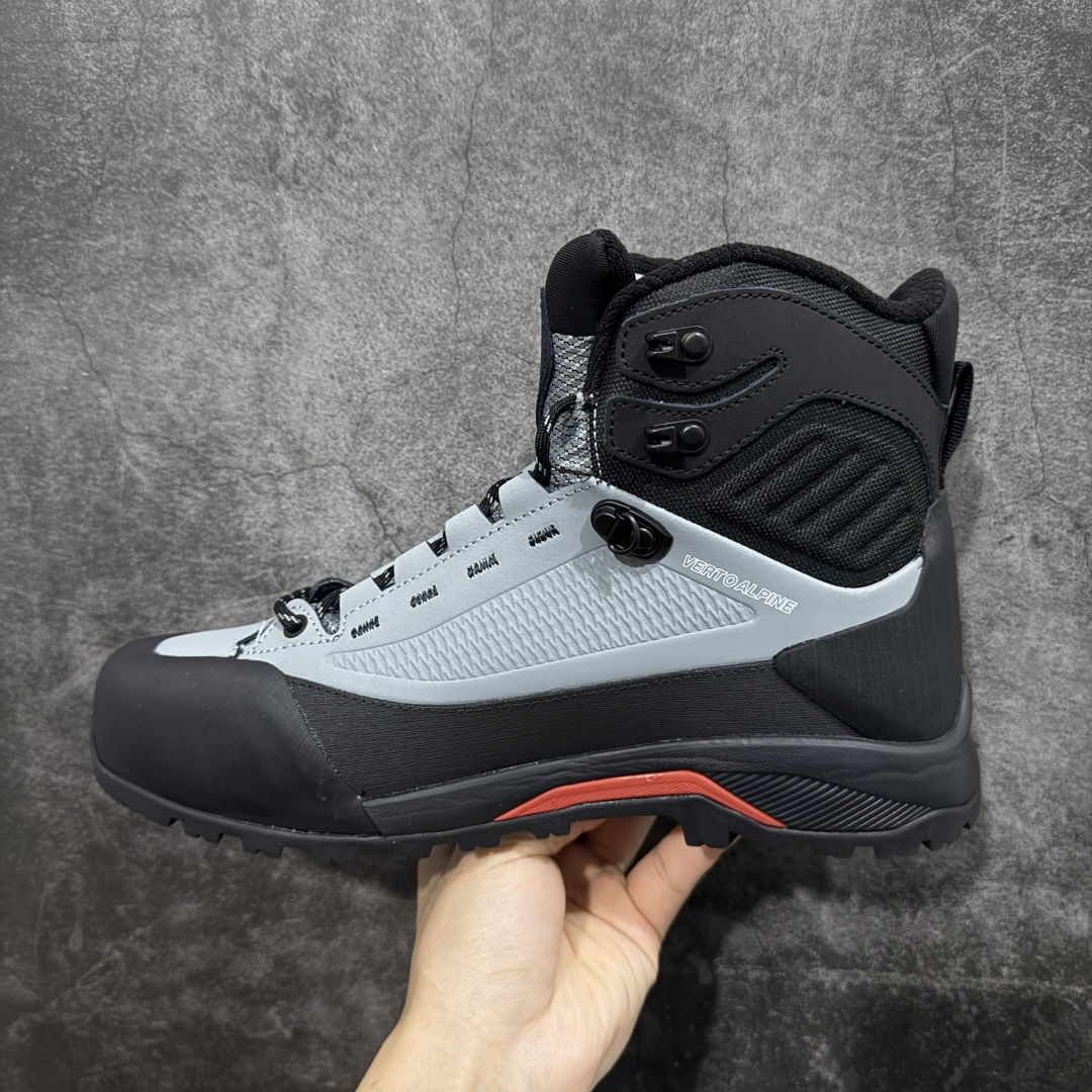 图片[2]-【莞产版本】TNF北面THE NORTH FACE Verto Alpine GORE-TEX® Boots 中帮 舒适 防滑耐磨 低帮 生活休闲鞋 男款 鞋底采用Vibram黄金大底 专门为鞋底设计的橡胶以出色的耐磨性 良好的防滑性或得不少户外运动爱好者的喜欢 专业户外登山品牌（北面）The North Face自1966年创立，由两位热爱登山徒步的年轻登山者于美西旧金山开创，不断透过研发与创新，并且将最先进的技术结合在服装与鞋款设计，生产多种外型帅气且专业能力非常强的户外运动装备而备受欢迎 尺码：40 41 42 43 44 45-选品中心