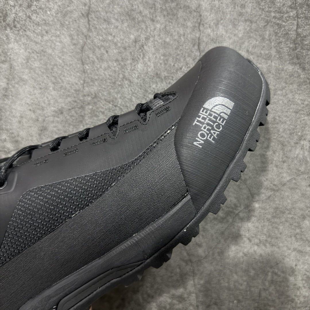 图片[6]-【莞产版本】TNF北面THE NORTH FACE Verto Alpine GORE-TEX® 舒适 防滑耐磨 低帮 生活休闲鞋 男款 鞋底采用Vibram黄金大底 专门为鞋底设计的橡胶以出色的耐磨性 良好的防滑性或得不少户外运动爱好者的喜欢 专业户外登山品牌（北面）The North Face自1966年创立，由两位热爱登山徒步的年轻登山者于美西旧金山开创，不断透过研发与创新，并且将最先进的技术结合在服装与鞋款设计，生产多种外型帅气且专业能力非常强的户外运动装备而备受欢迎 尺码：40 41 42 43 44 45-选品中心