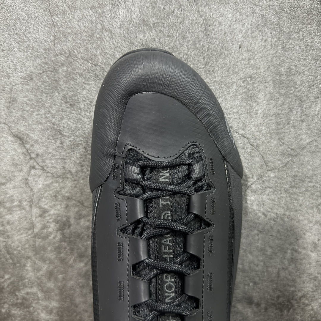 图片[5]-【莞产版本】TNF北面THE NORTH FACE Verto Alpine GORE-TEX® 舒适 防滑耐磨 低帮 生活休闲鞋 男款 鞋底采用Vibram黄金大底 专门为鞋底设计的橡胶以出色的耐磨性 良好的防滑性或得不少户外运动爱好者的喜欢 专业户外登山品牌（北面）The North Face自1966年创立，由两位热爱登山徒步的年轻登山者于美西旧金山开创，不断透过研发与创新，并且将最先进的技术结合在服装与鞋款设计，生产多种外型帅气且专业能力非常强的户外运动装备而备受欢迎 尺码：40 41 42 43 44 45-选品中心