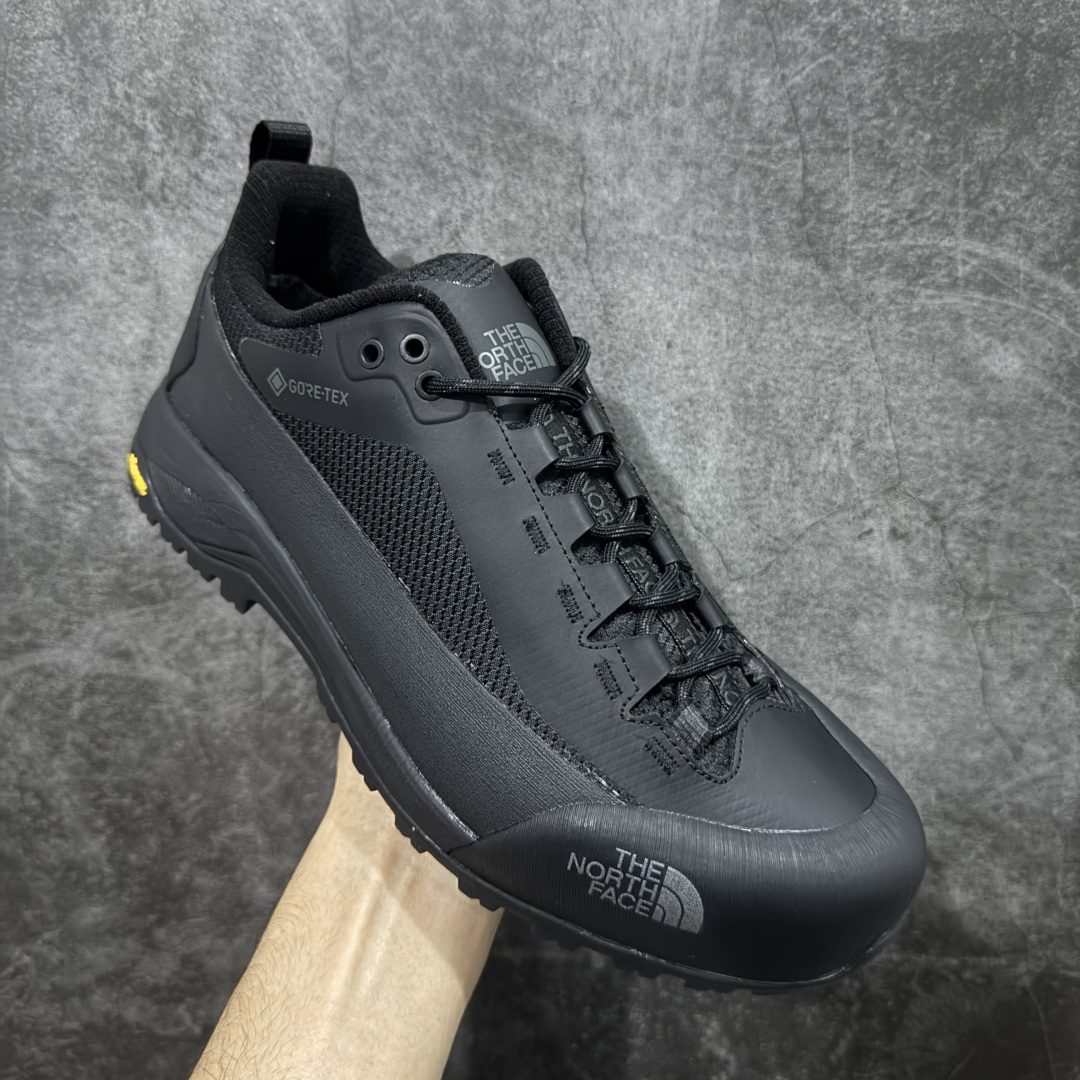 图片[3]-【莞产版本】TNF北面THE NORTH FACE Verto Alpine GORE-TEX® 舒适 防滑耐磨 低帮 生活休闲鞋 男款 鞋底采用Vibram黄金大底 专门为鞋底设计的橡胶以出色的耐磨性 良好的防滑性或得不少户外运动爱好者的喜欢 专业户外登山品牌（北面）The North Face自1966年创立，由两位热爱登山徒步的年轻登山者于美西旧金山开创，不断透过研发与创新，并且将最先进的技术结合在服装与鞋款设计，生产多种外型帅气且专业能力非常强的户外运动装备而备受欢迎 尺码：40 41 42 43 44 45-选品中心