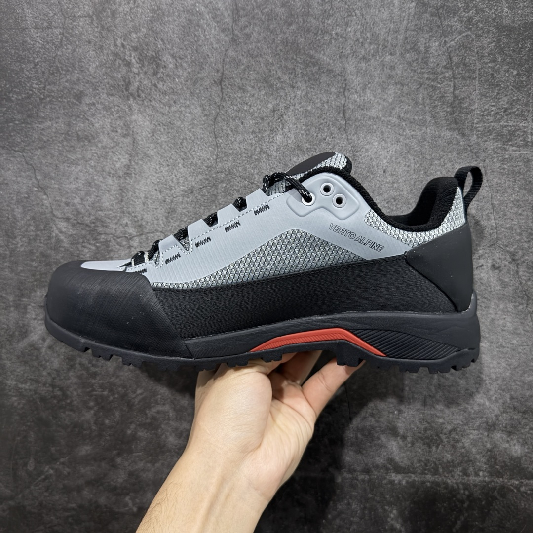 图片[2]-【莞产版本】TNF北面THE NORTH FACE Verto Alpine GORE-TEX® 舒适 防滑耐磨 低帮 生活休闲鞋 男款 鞋底采用Vibram黄金大底 专门为鞋底设计的橡胶以出色的耐磨性 良好的防滑性或得不少户外运动爱好者的喜欢 专业户外登山品牌（北面）The North Face自1966年创立，由两位热爱登山徒步的年轻登山者于美西旧金山开创，不断透过研发与创新，并且将最先进的技术结合在服装与鞋款设计，生产多种外型帅气且专业能力非常强的户外运动装备而备受欢迎 尺码：40 41 42 43 44 45-选品中心