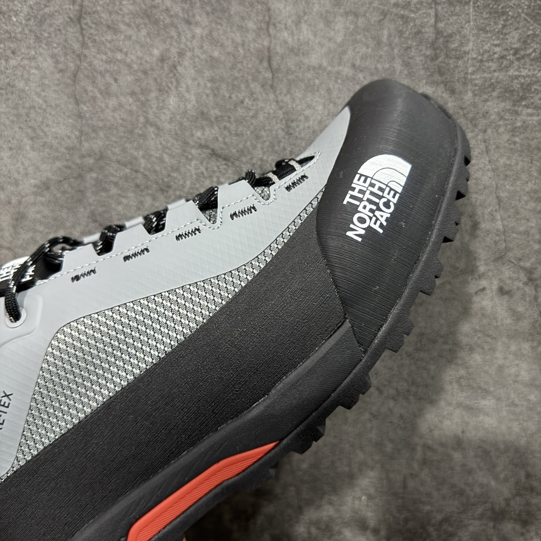 图片[6]-【莞产版本】TNF北面THE NORTH FACE Verto Alpine GORE-TEX® 舒适 防滑耐磨 低帮 生活休闲鞋 男款 鞋底采用Vibram黄金大底 专门为鞋底设计的橡胶以出色的耐磨性 良好的防滑性或得不少户外运动爱好者的喜欢 专业户外登山品牌（北面）The North Face自1966年创立，由两位热爱登山徒步的年轻登山者于美西旧金山开创，不断透过研发与创新，并且将最先进的技术结合在服装与鞋款设计，生产多种外型帅气且专业能力非常强的户外运动装备而备受欢迎 尺码：40 41 42 43 44 45-选品中心