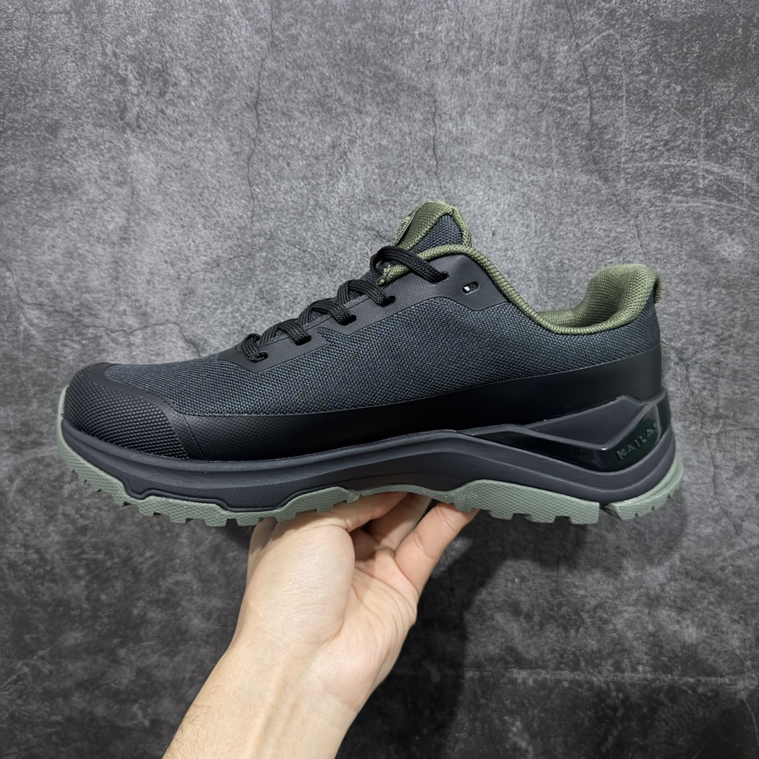 图片[2]-【莞产纯原版】凯乐石KAILAS 界山GTX 鞋带款户外运动 防滑耐磨防水 低帮 登山徒步鞋 男款 KAILAS凯乐石品牌是全球三大全系攀登品牌之一，于2003年创立于中国广州，致力于为有攀登梦想的户外运动员及爱好者，研发制造功能性专业装备，满足他们在极限环境下安全舒适的需求，凯乐石专注于科技面料的开发及专业功能设计，产品线覆盖登山、攀岩、徒步、越野跑山、露营、旅行等多项户外运动，通过运动员的测试反馈，不断进化迭代，产品荣获国内外大奖71座，发明专利21个，更突破性的自主研发攀登器械，打造出中国的攀登硬实力 尺码：38 39 40 41 42 43 44 45-选品中心