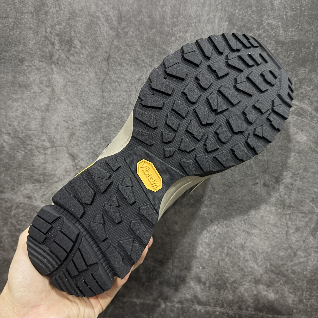 图片[9]-【莞产纯原版】凯乐石KAILAS 界山GTX BOA 户外运动 防滑耐磨防水 低帮 登山徒步鞋 男款 KAILAS凯乐石品牌是全球三大全系攀登品牌之一，于2003年创立于中国广州，致力于为有攀登梦想的户外运动员及爱好者，研发制造功能性专业装备，满足他们在极限环境下安全舒适的需求，凯乐石专注于科技面料的开发及专业功能设计，产品线覆盖登山、攀岩、徒步、越野跑山、露营、旅行等多项户外运动，通过运动员的测试反馈，不断进化迭代，产品荣获国内外大奖71座，发明专利21个，更突破性的自主研发攀登器械，打造出中国的攀登硬实力 尺码：38 39 40 41 42 43 44 45-选品中心