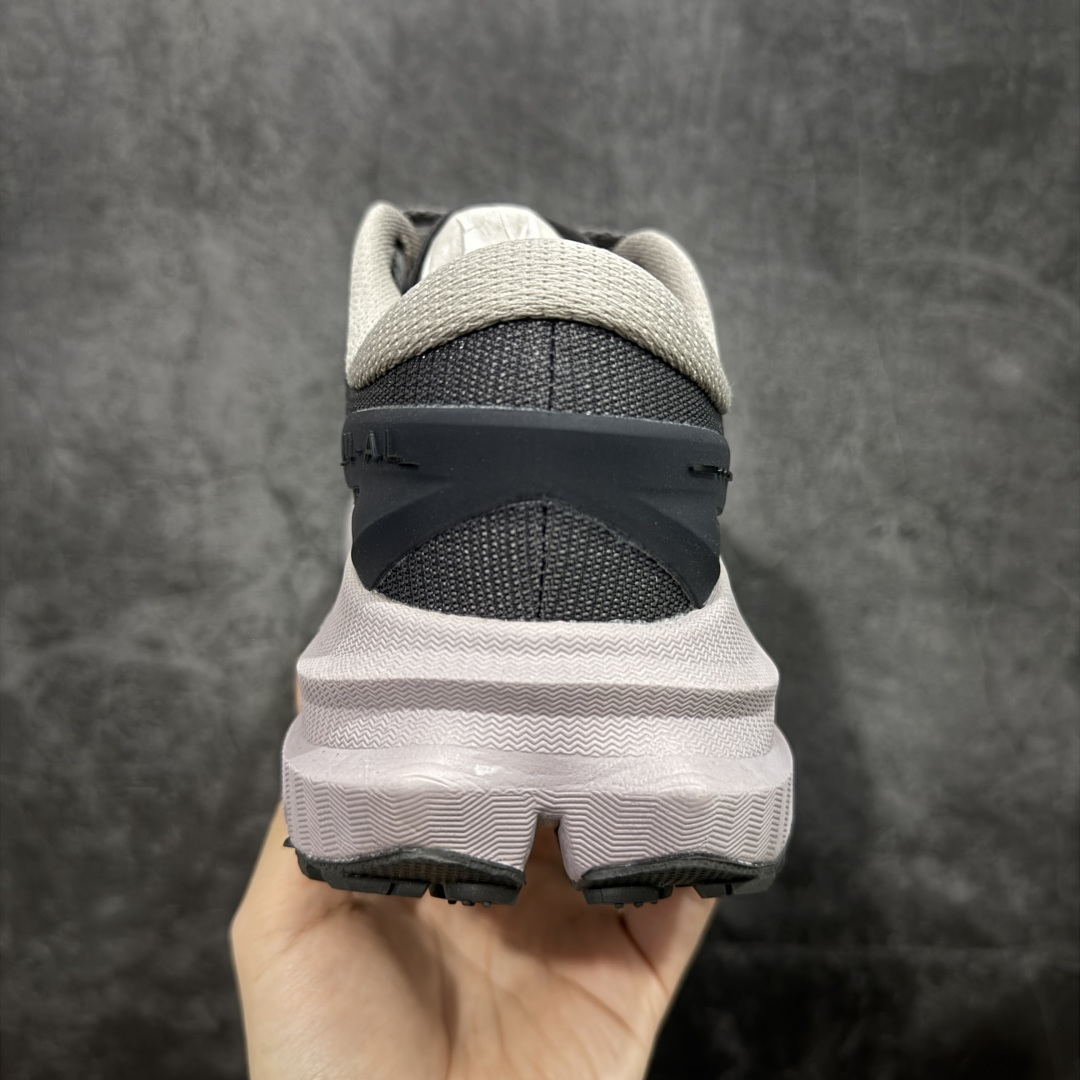 图片[4]-【纯原H版】J.LA.L x HOKA ONE ONE Mafate X 时尚舒适 休闲跑步鞋 男女同款 玛法特 适百搭防滑耐磨低帮生活休闲鞋 知名纯原大厂出品 细节对版1比1 脚感同步原版 市场最高版本 HOKA ONE ONE是来自美国的跑步鞋知名品牌，创立于2009年，始终致力于为所有跑者提供更新、更好的跑步装备。相比常规跑鞋，HOKA ONE ONE特别研发使用性能独特的几何形跑鞋中底，此种鞋底更厚、更高、回弹性也更好，除了卓越的缓冲性能，它还能內各种阶段的跑者带来更具动感、更加稳定的跑步体验。HOKAONE ONE从设计之初就清楚意识到，要保证跑者步幅的均匀一致，双脚自然而然的运动至关重要。 尺码：36 36.5 37.5 38 38.5 39 40 40.5 41 42 42.5 43 44 44.5 45-选品中心