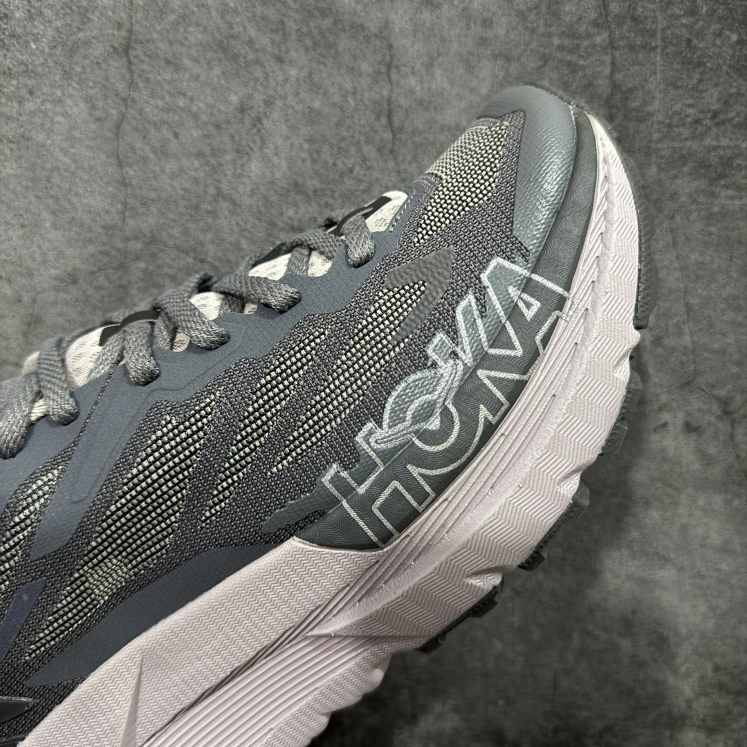 图片[6]-【纯原H版】J.LA.L x HOKA ONE ONE Mafate X 时尚舒适 休闲跑步鞋 男女同款 玛法特 适百搭防滑耐磨低帮生活休闲鞋 知名纯原大厂出品 细节对版1比1 脚感同步原版 市场最高版本 HOKA ONE ONE是来自美国的跑步鞋知名品牌，创立于2009年，始终致力于为所有跑者提供更新、更好的跑步装备。相比常规跑鞋，HOKA ONE ONE特别研发使用性能独特的几何形跑鞋中底，此种鞋底更厚、更高、回弹性也更好，除了卓越的缓冲性能，它还能內各种阶段的跑者带来更具动感、更加稳定的跑步体验。HOKAONE ONE从设计之初就清楚意识到，要保证跑者步幅的均匀一致，双脚自然而然的运动至关重要。 尺码：36 36.5 37.5 38 38.5 39 40 40.5 41 42 42.5 43 44 44.5 45-选品中心