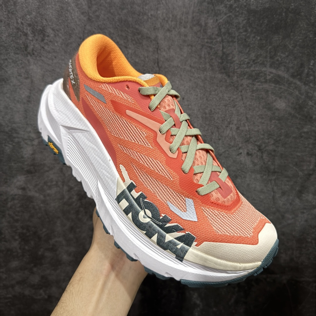 图片[3]-【纯原H版】HOKA ONE ONE Mafate X 时尚舒适 休闲跑步鞋 男女同款 玛法特 适百搭防滑耐磨低帮生活休闲鞋 知名纯原大厂出品 细节对版1比1 脚感同步原版 市场最高版本 HOKA ONE ONE是来自美国的跑步鞋知名品牌，创立于2009年，始终致力于为所有跑者提供更新、更好的跑步装备。相比常规跑鞋，HOKA ONE ONE特别研发使用性能独特的几何形跑鞋中底，此种鞋底更厚、更高、回弹性也更好，除了卓越的缓冲性能，它还能內各种阶段的跑者带来更具动感、更加稳定的跑步体验。HOKAONE ONE从设计之初就清楚意识到，要保证跑者步幅的均匀一致，双脚自然而然的运动至关重要。 尺码：36 36.5 37.5 38 38.5 39 40 40.5 41 42 42.5 43 44 44.5 45-选品中心