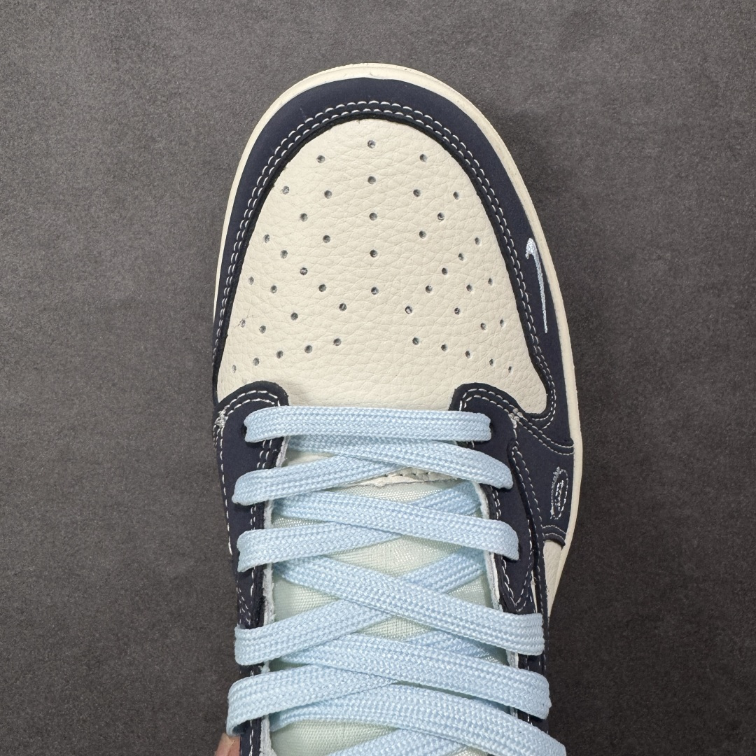 图片[8]-【定制版】Travis Scott x Jordan 1 Low “香奈儿联名——鬼脸牛仔米蓝” 高端定制 乔丹倒勾低帮休闲板鞋 大厂纯原品质出货 纯正版型 定制鞋盒 皮料切割干净无任何毛边 细节完美 超高清洁度 货号：DD7866-106 尺码：36 36.5 37.5 38 38.5 39 40 40.5 41 42 42.5 43 44 44.5 45 编码：HXSB330340-选品中心