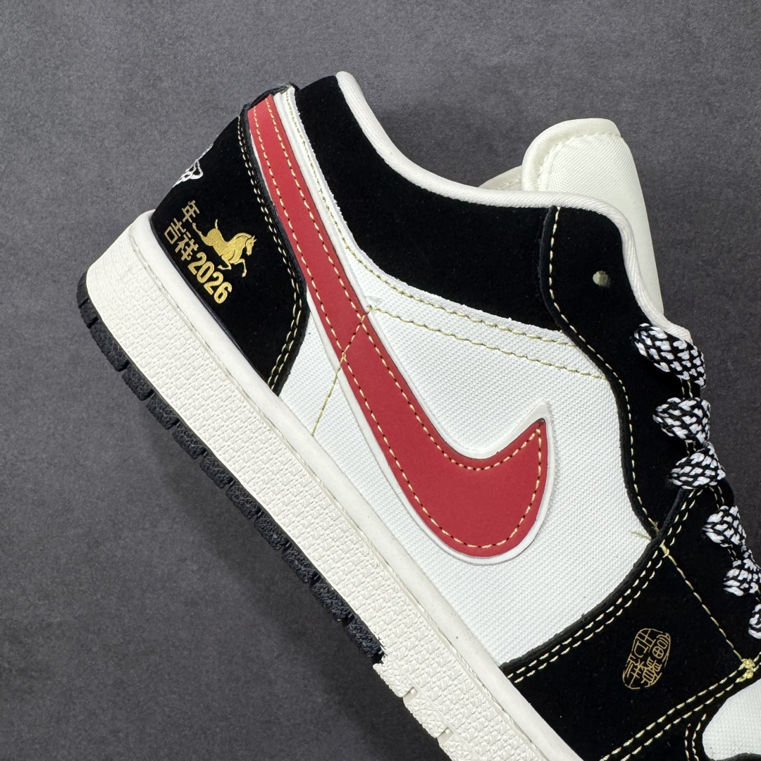 图片[6]-【定制版】Nike Jordan Air Jordan 1“ 马年限定——黑红金标” 高端定制 低帮 复古 减震 防滑 耐磨 篮球鞋 定制鞋盒 大厂纯原品质出货 超高清洁度 皮料切割干净无任何毛边 细节完美 货号：LL8888-002 尺码：36 36.5 37.5 38 38.5 39 40 40.5 41 42 42.5 43 44 44.5 45 编码：HXSB330340-选品中心