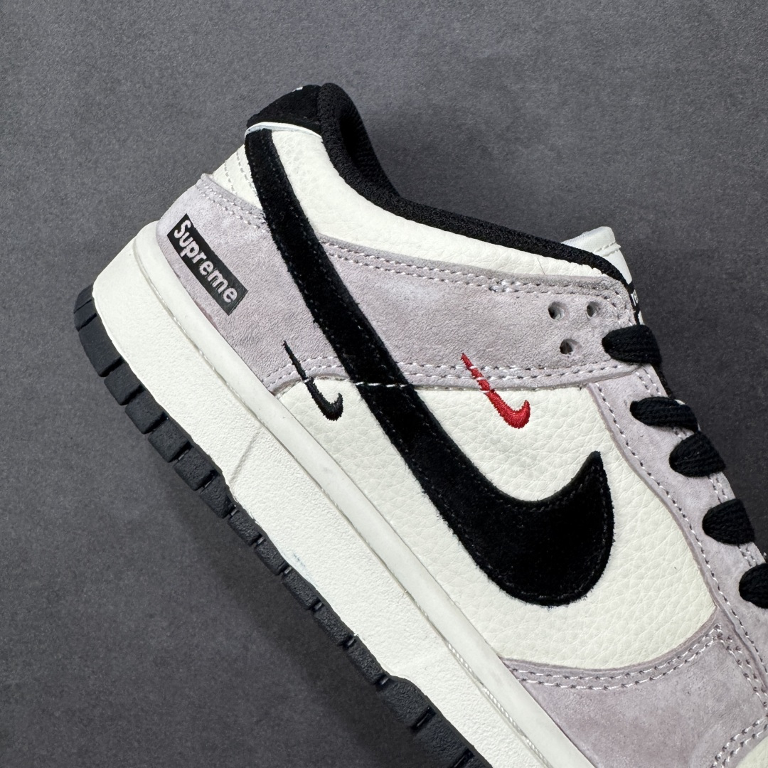 图片[6]-【定制版】Nike SB Dunk Low“ Supreme联名—米灰黑猪八革” 周年高端定制 低帮休闲板鞋 定制鞋盒 大厂纯原品质出货 超高清洁度 皮料切割干净无任何毛边 细节完美 货号：DN3168-018 尺码：36 36.5 37.5 38 38.5 39 40 40.5 41 42 42.5 43 44 44.5 45 编码：HXSB330340-选品中心