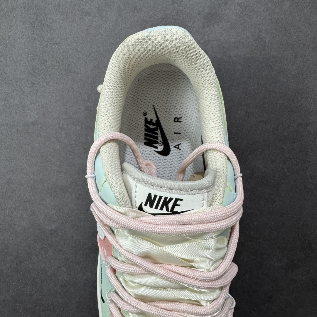 图片[7]-【定制版】手绘涂鸦“粉樱薄荷”Nike Air Force 1 “Pink Cherry & Mint”空军一号定制板鞋 把春日的 “粉樱 + 薄荷” 揉进了鞋里：淡粉与薄荷绿的撞色清透又软甜，鞋身的小碎花与缎带蝴蝶结戳中少女心，鞋边的水彩晕染自带松弛的手绘质感，连双勾设计都藏着细腻巧思。像咬开一颗裹着樱花香的薄荷糖，甜而不腻，是把 “春日软萌” 穿在脚上的氛围感单品 货号：FB1839-818 尺码： 36-45 编码：HXSA310320-选品中心