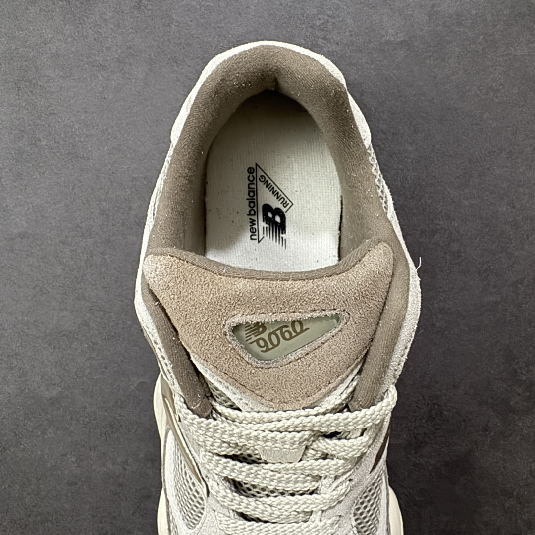 图片[7]-【公司级】全新NB新百伦New Balance 9060系列复古百搭老爹风小象蹄休闲运动跑步鞋 鞋面使用了米色网格做为主要材料，同时在开有多个大面积的孔洞设计，并且使用透气性十分不错的网眼布填充，使鞋面整体强度及透气性能提升，两侧的\”N\”字Logo略有不同，外侧选用了选用了棕色3M反光皮革打造，内侧则是翻毛皮与麂皮拼接组合而成，鞋舌同样选用了网眼布与麂皮的组合，后跟上加入了TPUx稳定模块装饰，提升稳定性，中底为加厚加宽设计，并且又是前后掌分离式设计，对脚部起到了一定支撑性，，增加了鞋款的s复古感，橡胶大底以灰色来呈现。 货号：U9060ERC 尺码：36 37 37.5 38 38.5 39.5 40 40.5 41.5 42 42.5 43 44 44.5 45 编码：XSB260270-选品中心