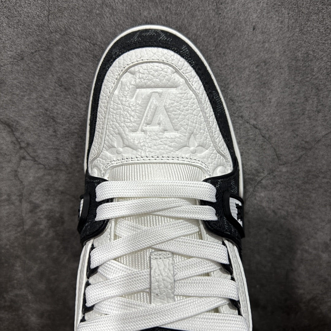 图片[5]-【XC版本】Louis Vuitton LV Trainer系列 黑牛仔配色入库上架 市场货一堆的东西没必要做文案吹嘘 实拍如图 所见即所得 细节细揣摩 让你感受真正的好货 尺码：35 36 37 38 39 40 41 42 43 44 45 46-选品中心