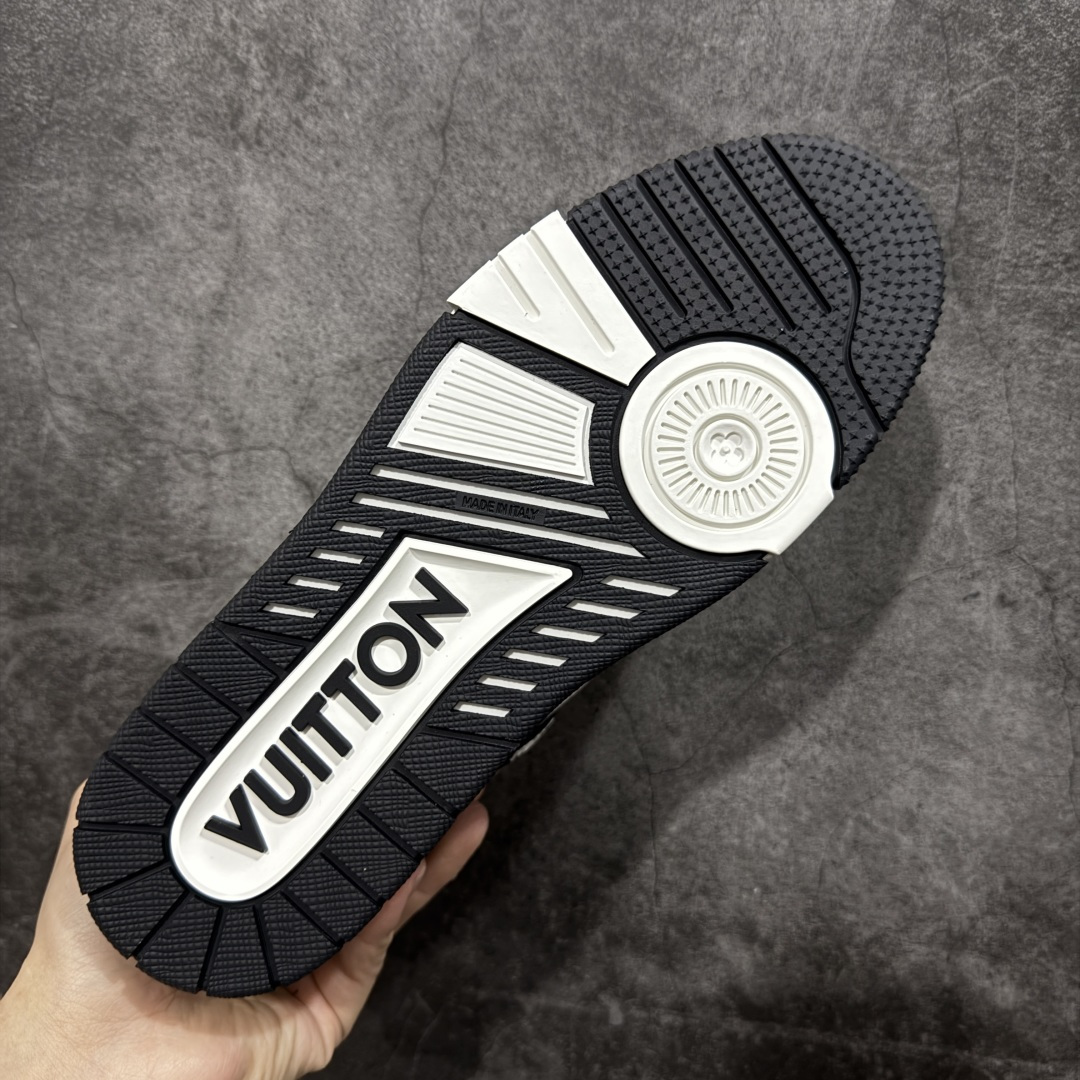 图片[9]-【XC版本】Louis Vuitton LV Trainer系列 黑牛仔配色入库上架 市场货一堆的东西没必要做文案吹嘘 实拍如图 所见即所得 细节细揣摩 让你感受真正的好货 尺码：35 36 37 38 39 40 41 42 43 44 45 46-选品中心