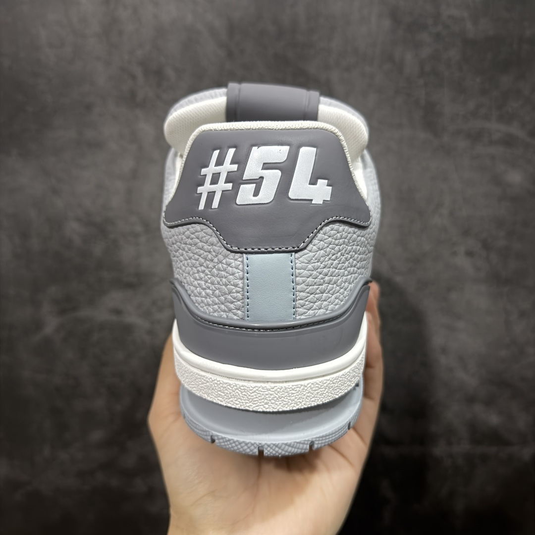 图片[4]-【XC版本】Louis Vuitton LV Trainer系列 新配色入库上架 市场货一堆的东西没必要做文案吹嘘 实拍如图 所见即所得 细节细揣摩 让你感受真正的好货 尺码：35 36 37 38 39 40 41 42 43 44 45 46-选品中心