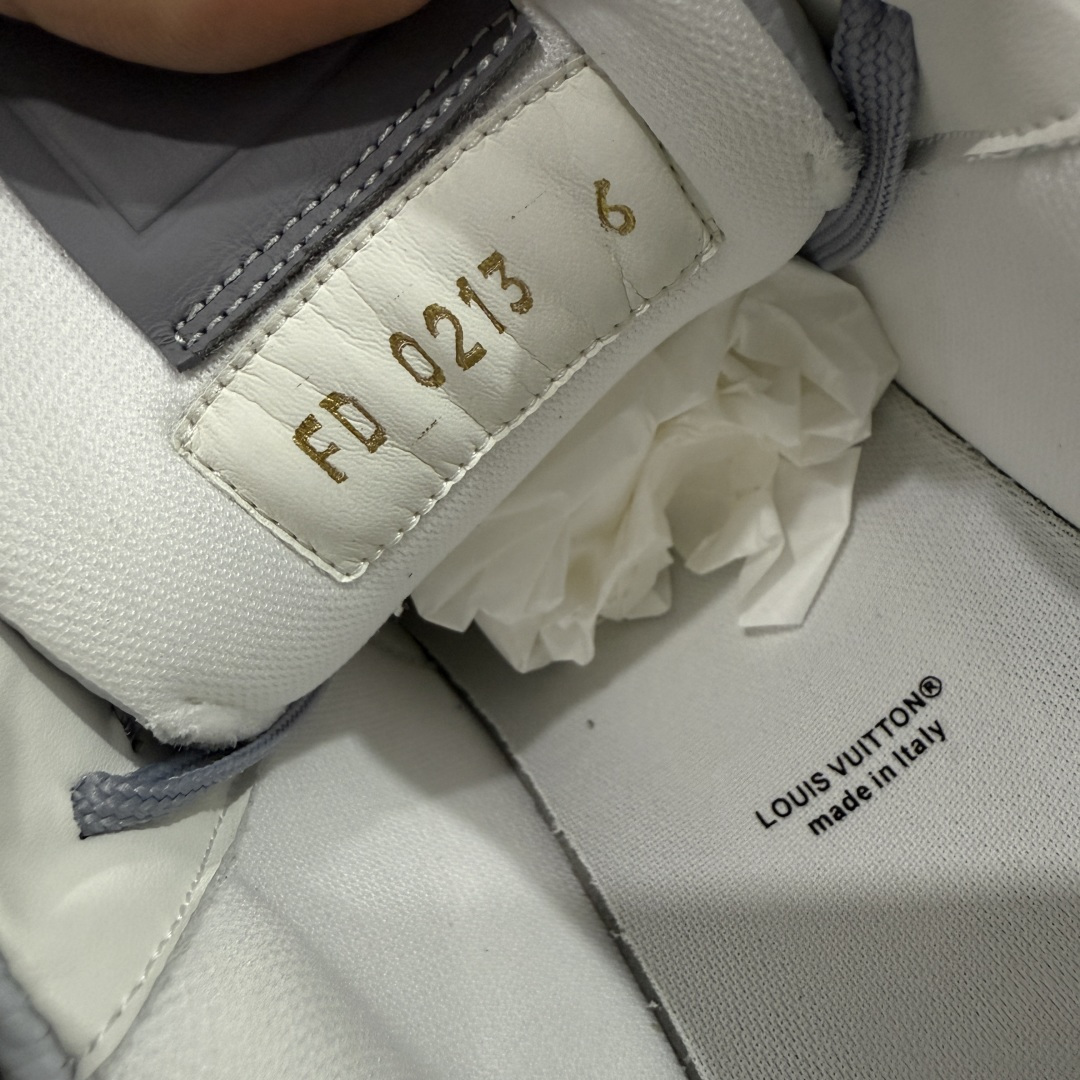 图片[7]-【XC版本】Louis Vuitton LV Trainer系列 新配色入库上架 市场货一堆的东西没必要做文案吹嘘 实拍如图 所见即所得 细节细揣摩 让你感受真正的好货 尺码：35 36 37 38 39 40 41 42 43 44 45 46-选品中心