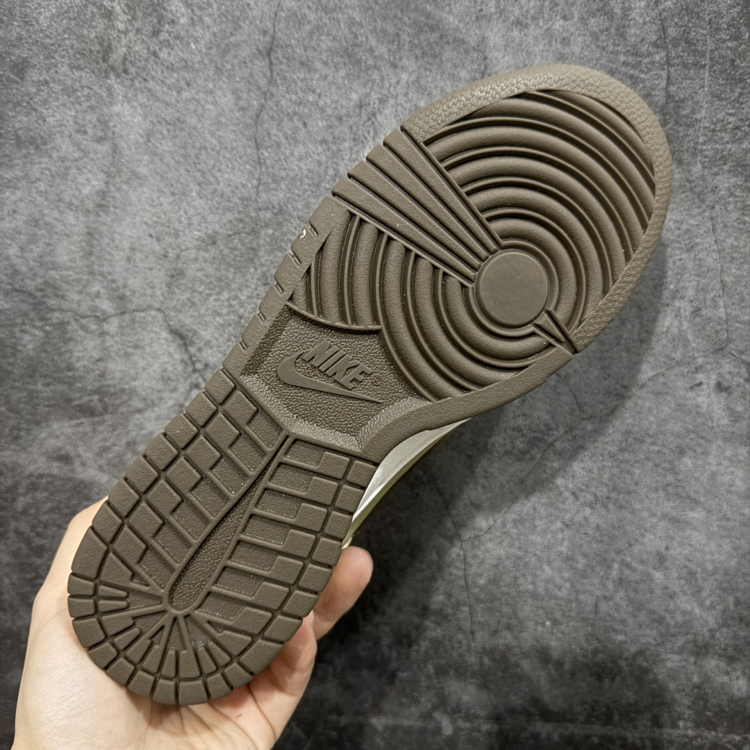 图片[9]-【CS版本】Nike SB Dunk Low“ 马年限定”周年高端定制 低帮休闲板鞋 大厂纯原品质出货 超高清洁度 皮料切割干净无任何毛边 细节完美 货号：IQ1118-220 尺码： 36 36.5 37.5 38 38.5 39 40 40.5 41 42 42.5 43 44 44.5 45 46-选品中心