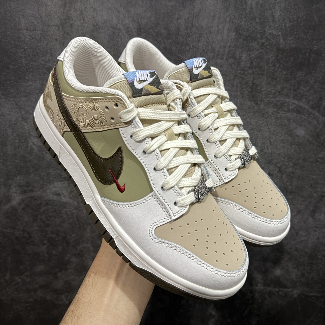 【CS版本】Nike SB Dunk Low“ 马年限定”周年高端定制 低帮休闲板鞋 大厂纯原品质出货 超高清洁度 皮料切割干净无任何毛边 细节完美 货号：IQ1118-220 尺码： 36 36.5 37.5 38 38.5 39 40 40.5 41 42 42.5 43 44 44.5 45 46-选品中心