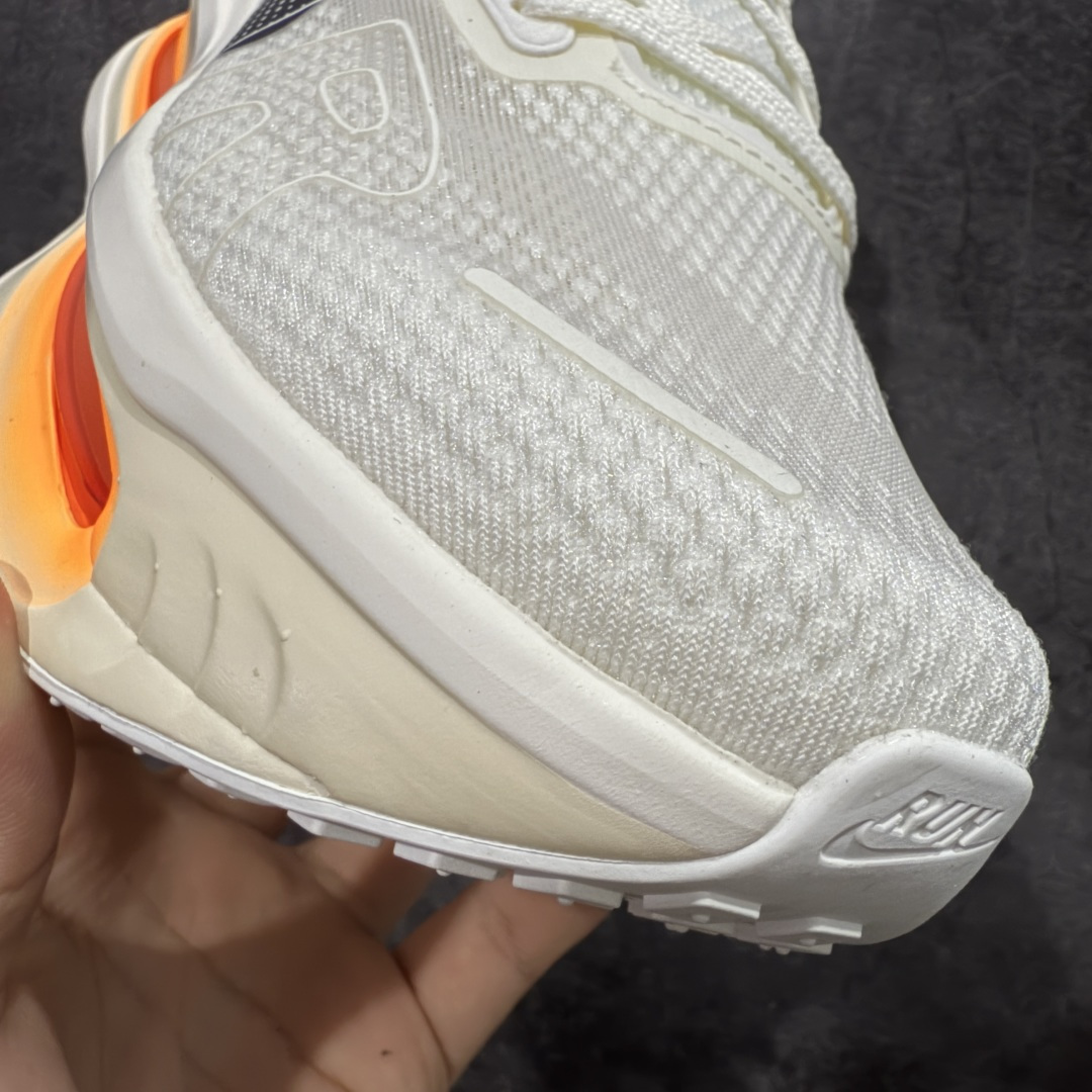 图片[5]-【XE纯原】NIKE VOMERO PREMIUM 全掌气垫缓震网面运动跑鞋 市场最强 没有之一 纯原生产线出品 原版开发 全部原材料 细节一比一打造 完美还原zp脚感 正确前后分离式两片纤维柱气垫 上下包裹超软弹泡棉 正确组合大底 区别市场通货 版型完美 鞋面材料同步原版1：1 全部原版开发校对 欢迎对比💪🏻 Nike 运用 Air技术专利，推出 Nike Pegasus Premium，沿用经典 Pegasus 系列产品深受跑者喜爱的缓震功能，并配置 Nike 首款可见式塑形 Air Zoom 气垫。 全掌可见的AirZoom首次在Pegasus系列中出现，模仿了Vaporfly的碳板曲线，增强了跑步时的流畅过渡。 货号：IQ4035-100 尺码：36-46（半）-选品中心