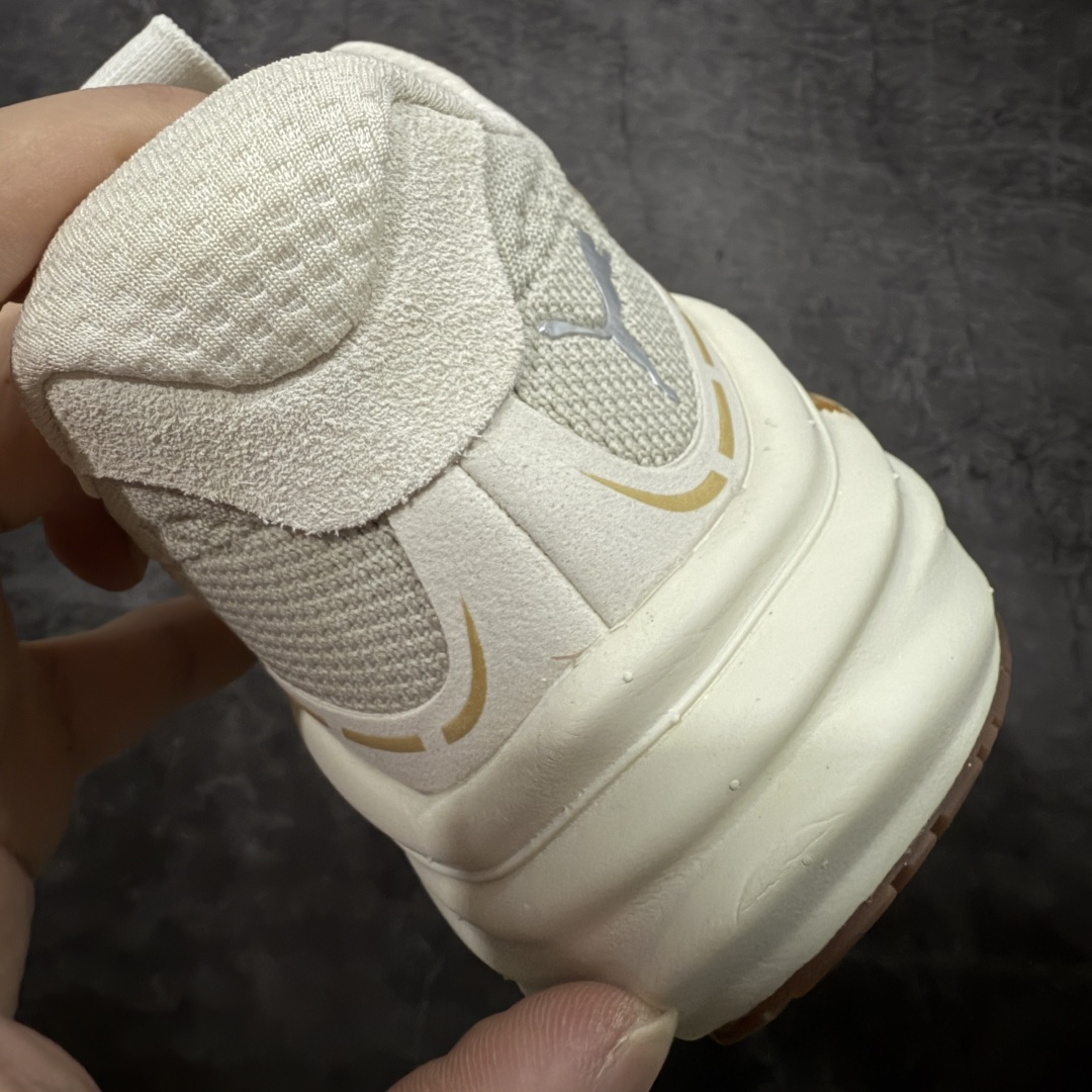 图片[2]-【纯原版】彪马彪破3 PUMA MAGNIFY NITRO 3代 PUMA跑鞋为跑步蓄 能，功能性和美观性兼备。搭载 PUMA NITRO 氮气中底，具备轻量与高缓冲回弹特性，打造柔软舒适脚感。以简约流畅的线条勾勒 PUMA 跑道，为鞋款增添一抹灵动气质。 鞋面 采用轻量化高弹织物鞋面，上脚透气舒适包覆，还确保了耐穿性和支撑性助力急速畅跑 中底 超临界NITRO氮气中底结合厚底轮廓舒适缓震，提供能力反馈，轻便柔软 跑步通勤皆可 鞋侧 PUMA 流线型跑道以明亮色彩呈现，勾勒活力运动美学 外底 采用 PUMAGRIP橡胶大底，止滑耐磨赋予跑者灵活自如的运动体验 货号 311047-08 尺码 36 37 37.5 38 38.5 39 40 40.5 41 42 42.5 43 44 44.5 45-选品中心