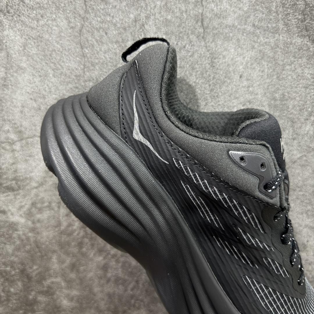 图片[7]-【纯原H版】Hoka Bondi 8 TS Caged 邦迪8 网面透气跑步鞋 1155391 全新外贸订单出货 原材料原数据打造 邦代八代缓震网面耐磨低帮跑步鞋 原始的 Bondi 缓震和线条在这里 提供该特许经营权众所周知的柔软、平衡的乘坐体验 Bondi 使用加长的摇杆微调几何形状 以获得更大的加速度 尺码： 36 36.5 37 38 38.5 39 40 40.5 41 42 42.5 43 44 44.5 45-选品中心