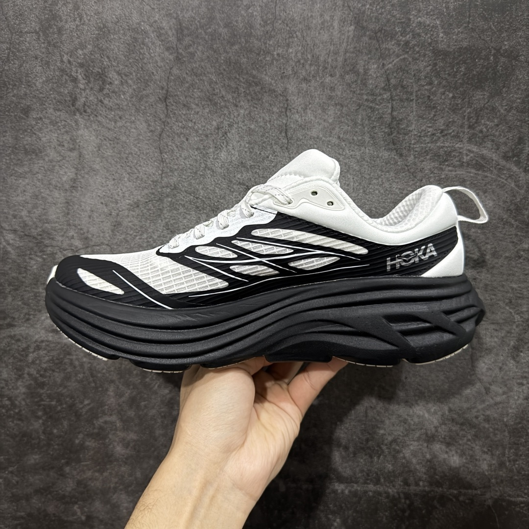 图片[2]-【纯原H版】Hoka Bondi 8 TS Caged 邦迪8 网面透气跑步鞋 1155391 全新外贸订单出货 原材料原数据打造 邦代八代缓震网面耐磨低帮跑步鞋 原始的 Bondi 缓震和线条在这里 提供该特许经营权众所周知的柔软、平衡的乘坐体验 Bondi 使用加长的摇杆微调几何形状 以获得更大的加速度 尺码： 36 36.5 37 38 38.5 39 40 40.5 41 42 42.5 43 44 44.5 45-选品中心