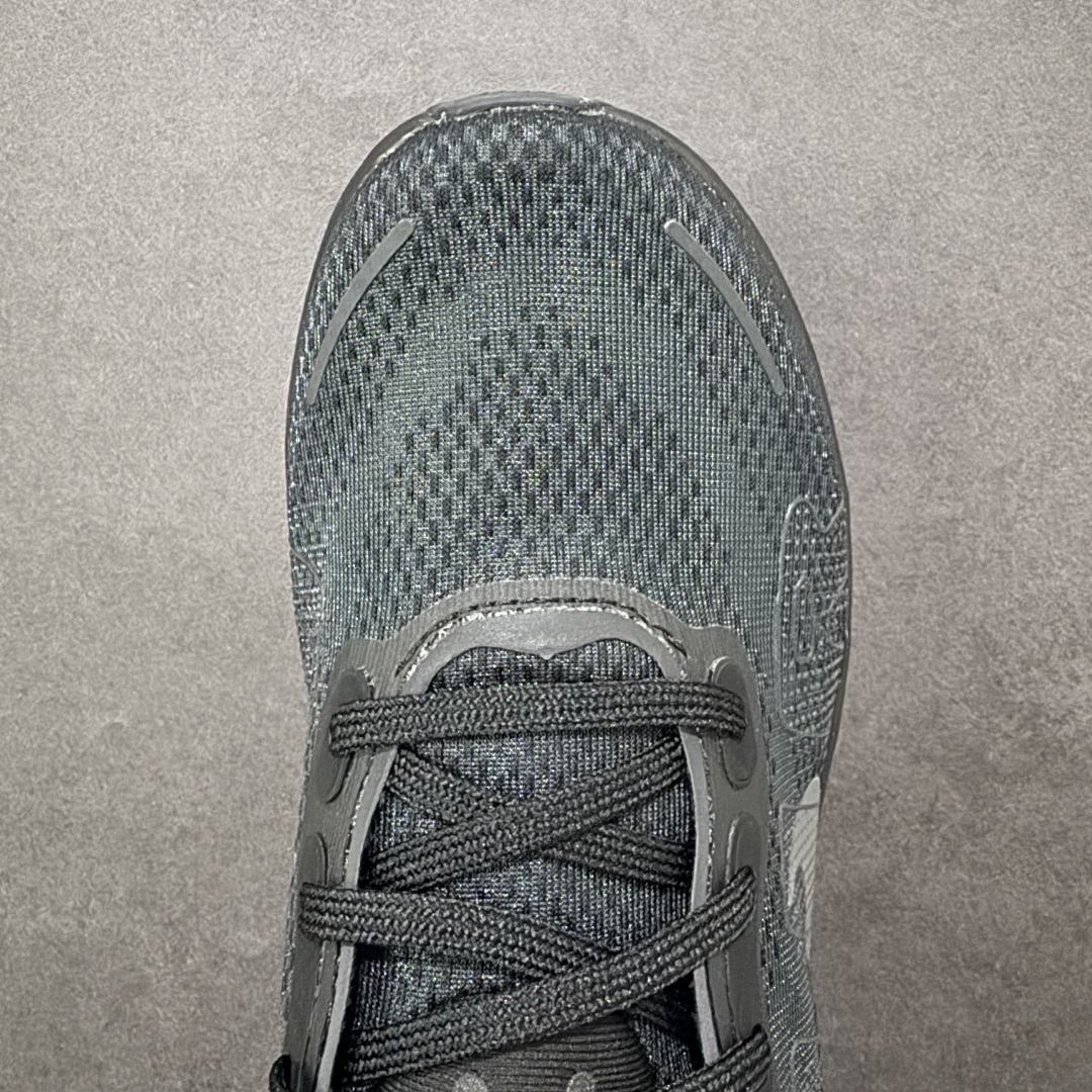 图片[8]-【巅峰版】NIKE VOMERO PREMIUM 全掌气垫缓震网面运动跑鞋 纯原生产线出品 市场目前最优品质 完美还原zp脚感 正确前后分离式两片纤维柱气垫 上下包裹超软弹泡棉 正确组合大底 区别市场通货 版型完美 鞋面材料同步原版1：1 全部原版开发校对 欢迎对比💪🏻 Nike 运用 Air技术专利，推出 Nike Pegasus Premium，沿用经典 Pegasus 系列产品深受跑者喜爱的缓震功能，并配置 Nike 首款可见式塑形 Air Zoom 气垫。 全掌可见的AirZoom首次在Pegasus系列中出现，模仿了Vaporfly的碳板曲线，增强了跑步时的流畅过渡。 货号：HQ2050-001 尺码：36-46（半） 编码：JJB310320-选品中心