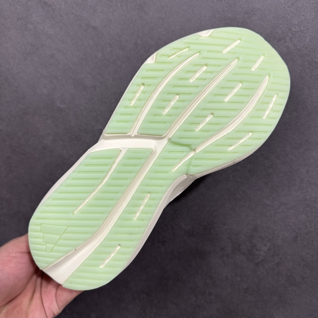 图片[9]-【RS版】AD Lightblaze 舒适耐磨减震专业跑步鞋 冲向目标，一路向前，不断挑战和突破自我无论是平时训练还是马拉松，让这款adidas跑步鞋伴你畅快开跑兼具舒适性和结构感，搭载Lightstrike科技，为步伐注入活力 货号：JP8363 尺码：39-45-选品中心