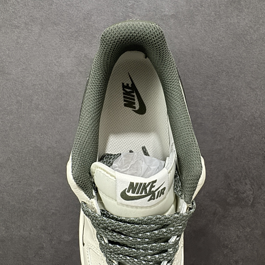 图片[7]-【定制版】公司级NIke Air Force 1 \’07 Low “NIKE-树纹墨绿”空军一号 低帮 运动鞋 休闲鞋 折边针车 工艺难度大 原楦头原纸板 原装鞋盒 定制五金配件 内置全掌气垫 原厂鞋底 货号：SM6668-125 尺码：36 36.5 37.5 38 38.5 39 40 40.5 41 42 42.5 43 44 44.5 45 编码：HXSA310320-选品中心