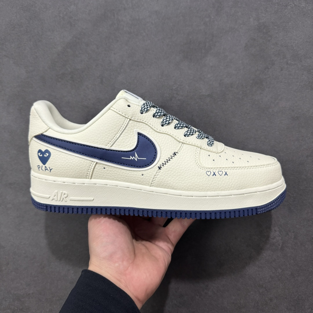 【定制版】公司级Nike Air Force 1 \'07 Low “川久保玲联名——爱心湖水蓝”空军一号 高端定制 低帮 运动鞋 休闲鞋 折边针车 工艺难度大 原楦头原纸板 原装鞋盒 定制五金配件 内置全掌气垫 原厂鞋底 货号：LD1999-004 尺码：36 36.5 37.5 38 38.5 39 40 40.5 41 42 42.5 43 44 44.5 45 编码：HXSB310320-选品中心
