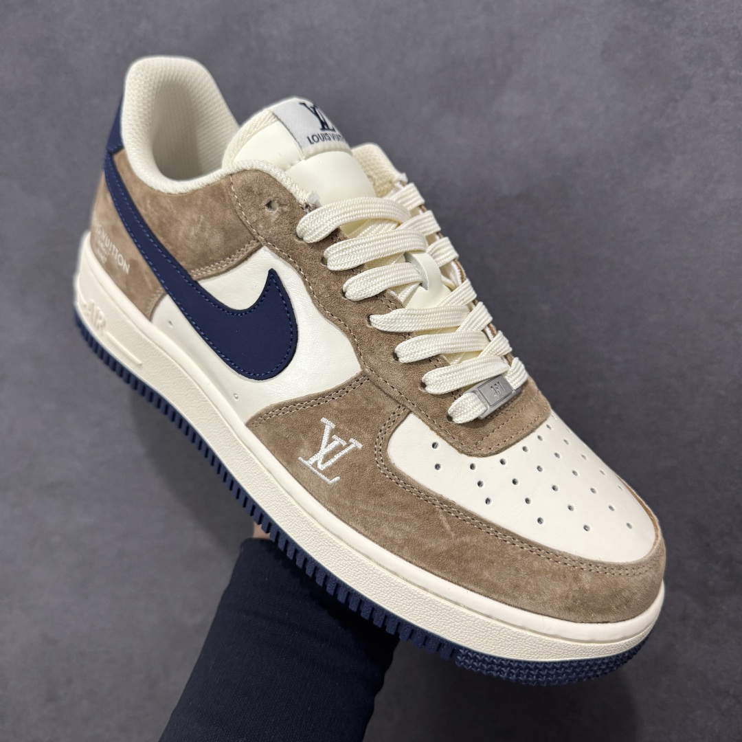 图片[3]-【定制版】公司级NIke Air Force 1 \’07 Low “LV联名–米棕藏蓝” 空军一号低帮 运动鞋 休闲鞋 折边针车 工艺难度大 原楦头原纸板 高端定制鞋盒 原厂鞋底 超高清洁度 细节完美 货号：NH0601-589 尺码：36 36.5 37.5 38 38.5 39 40 40.5 41 42 42.5 43 44 44.5 45 编码：HXSB310320-选品中心