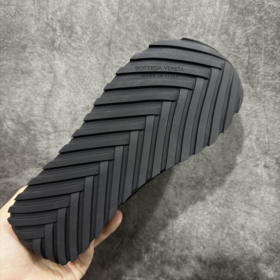 图片[9]-【纯原M版】BOTTEGA VENETA Orbit Runner BV葆蝶家时尚休闲王一博同款老爹鞋运动鞋 原版开发 一比一打造 相似度百分之99以上 市场一梯队级别品质 区别市场任何标文顶级品质版本 采用轻质科技网布面料 搭配几何图案设计橡胶外底 王炸系列 高版本 认准套包工艺 实际增高很多哦 还是一样显腿细非常nice 耐玩耐造 对标对版 套包鞋工艺 认准高版本 大底选用拼色TPU大底 配置原版包装 尺码：35 36 37 38 39 40 41 42 43 44 45-选品中心