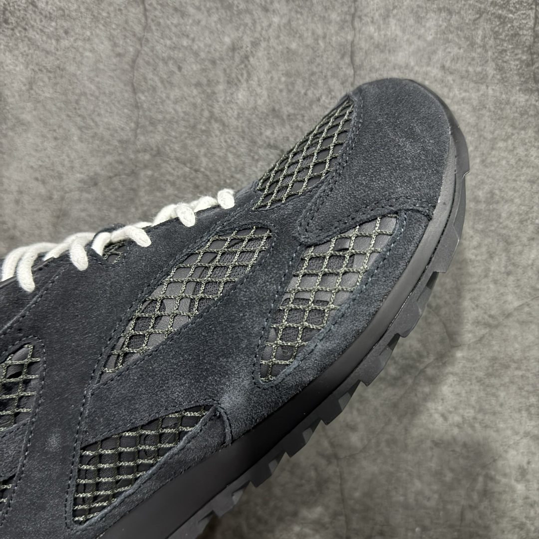 图片[6]-【纯原M版】BOTTEGA VENETA Orbit Runner BV葆蝶家时尚休闲王一博同款老爹鞋运动鞋 原版开发 一比一打造 相似度百分之99以上 市场一梯队级别品质 区别市场任何标文顶级品质版本 采用轻质科技网布面料 搭配几何图案设计橡胶外底 王炸系列 高版本 认准套包工艺 实际增高很多哦 还是一样显腿细非常nice 耐玩耐造 对标对版 套包鞋工艺 认准高版本 大底选用拼色TPU大底 配置原版包装 尺码：35 36 37 38 39 40 41 42 43 44 45-选品中心